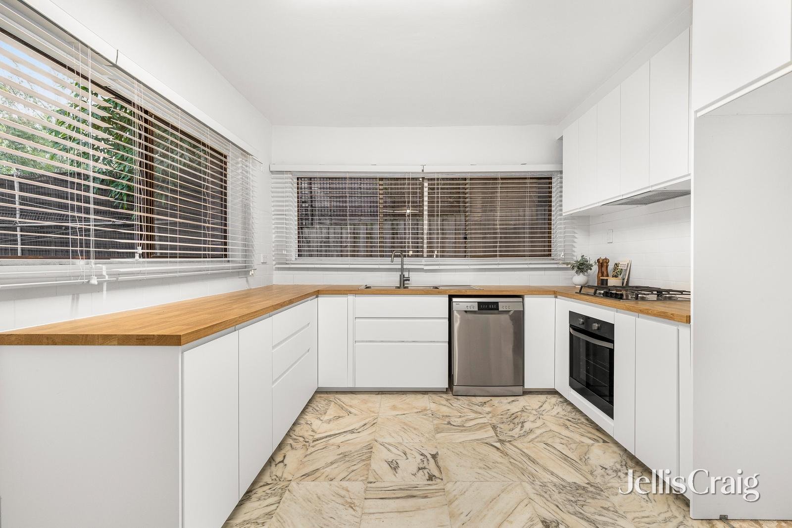 10 Morton Street, Box&nbsp;Hill&nbsp;South image 4