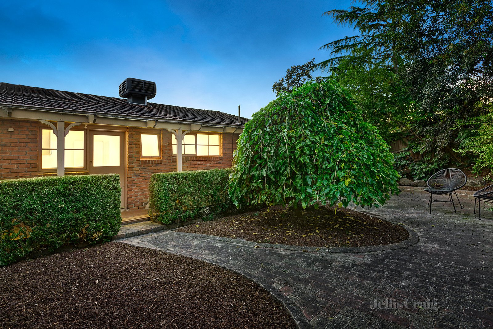 10 Mossdale Court, Templestowe image 9