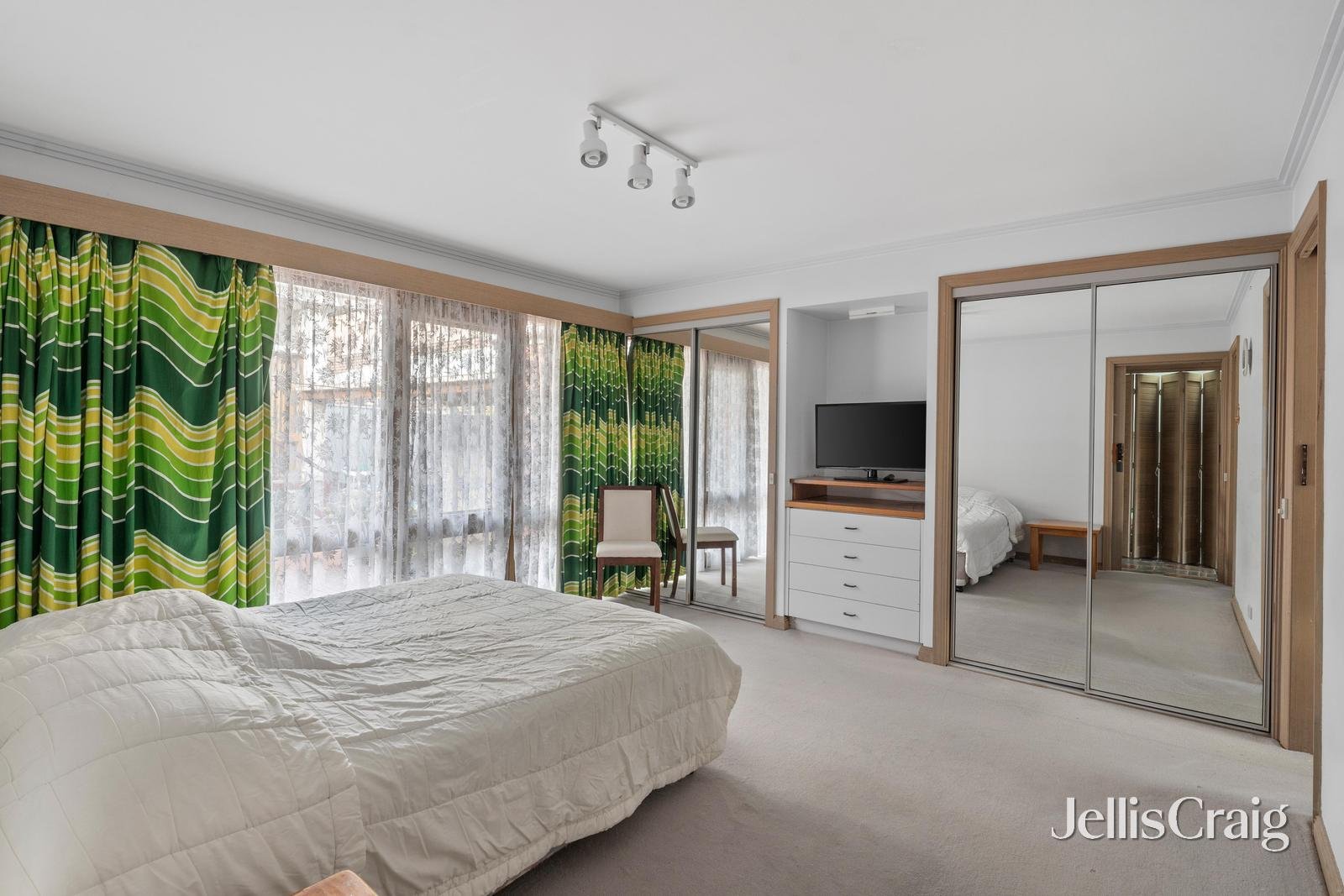 10 Mount Street, Kew image 7