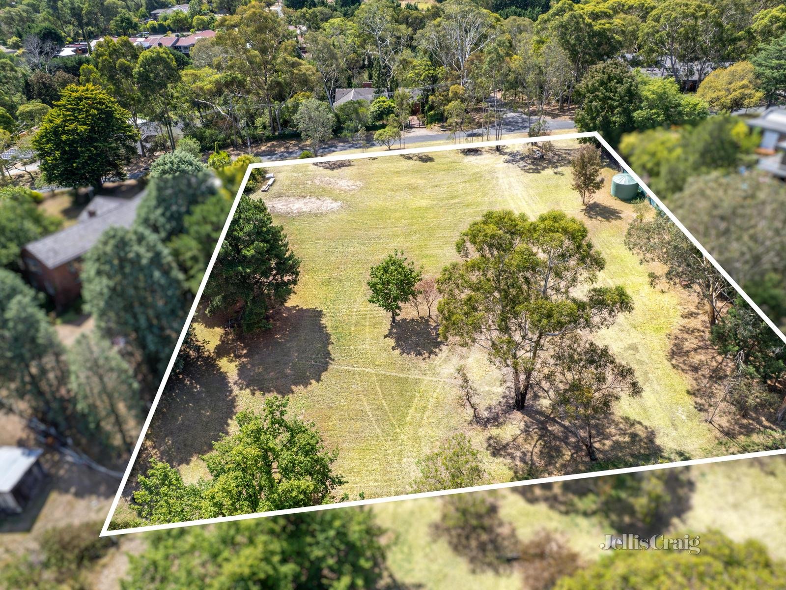 10 Nambour Road, Templestowe image 8