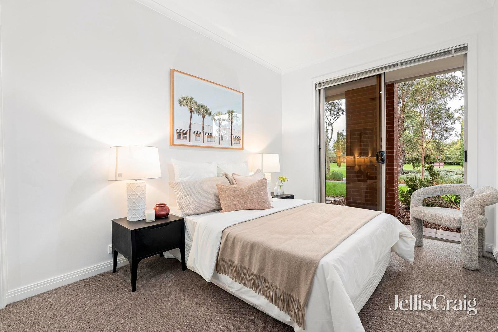 10 Narooma Place, Port&nbsp;Melbourne image 10