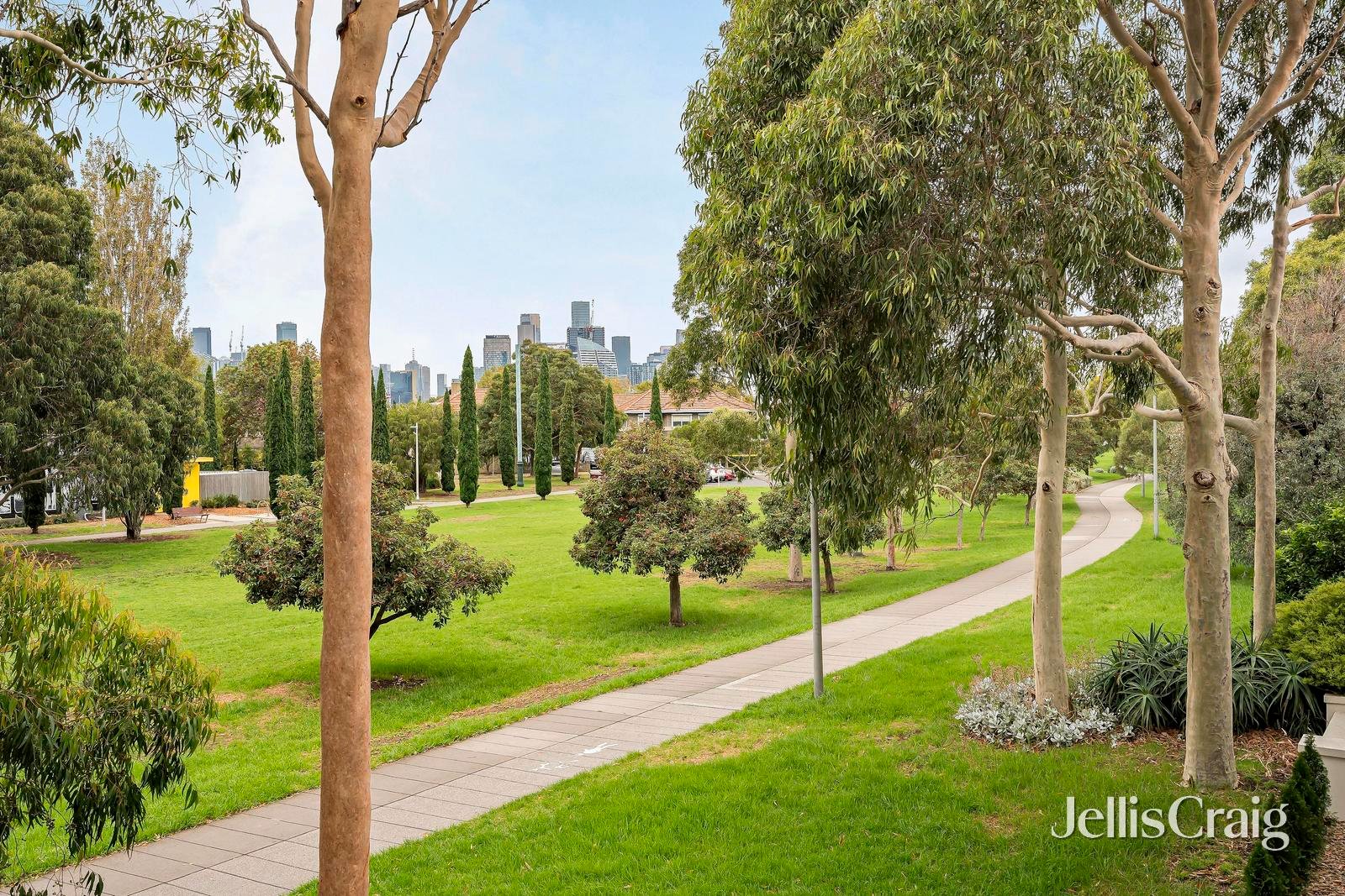 10 Narooma Place, Port&nbsp;Melbourne image 13