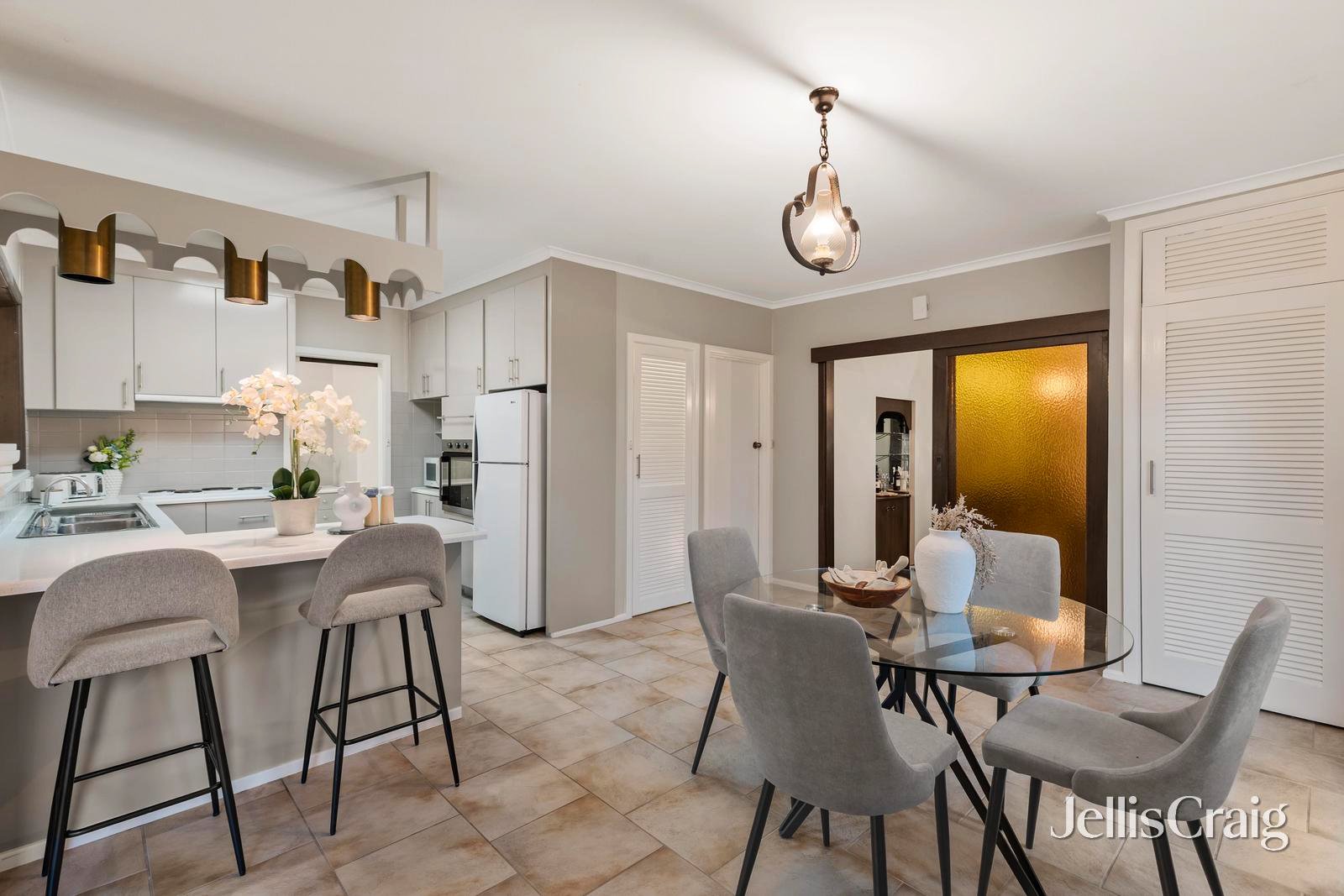 10 Nestan Drive, Ringwood image 4