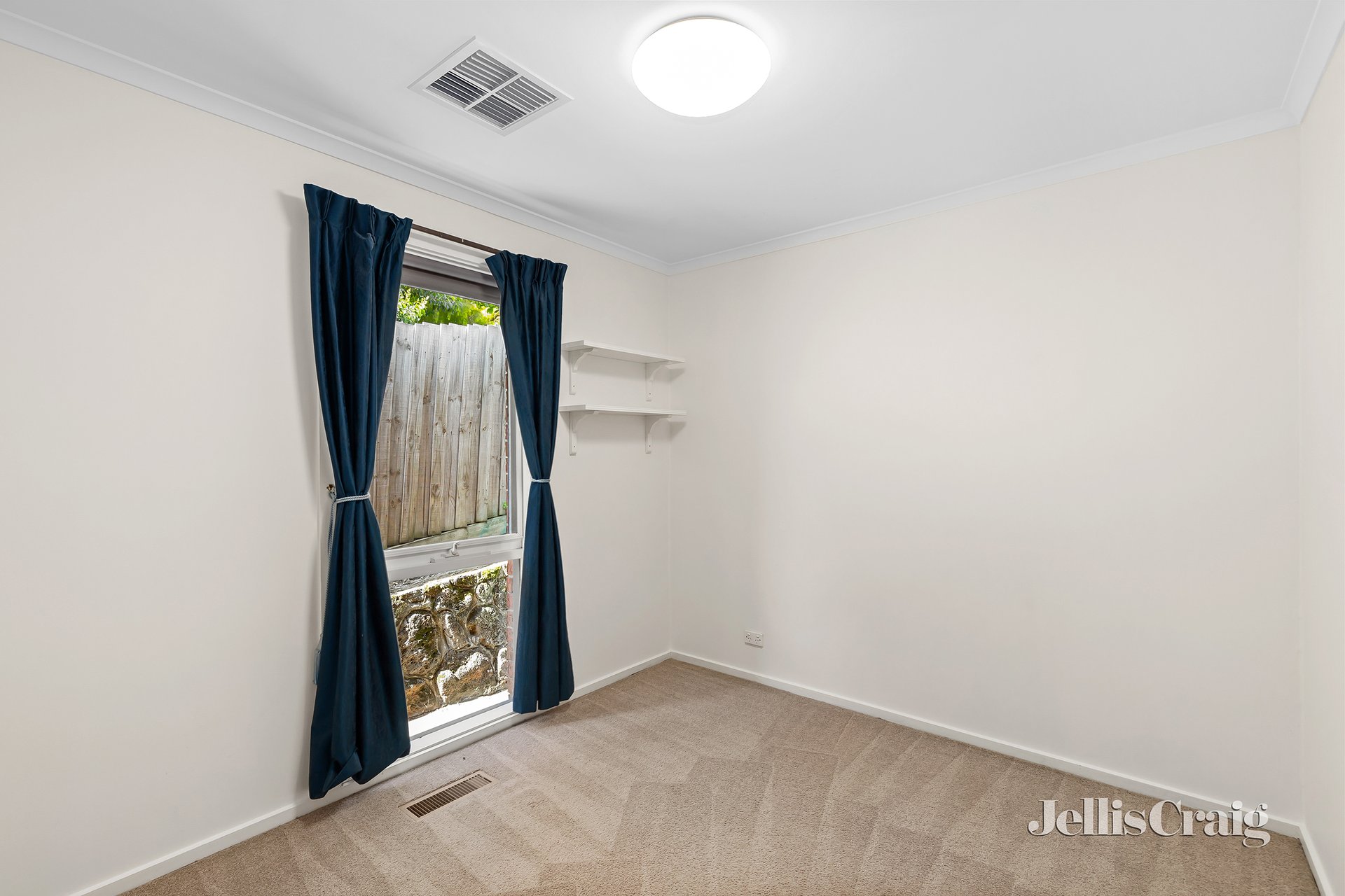 10 Nevern Court, Diamond Creek image 7