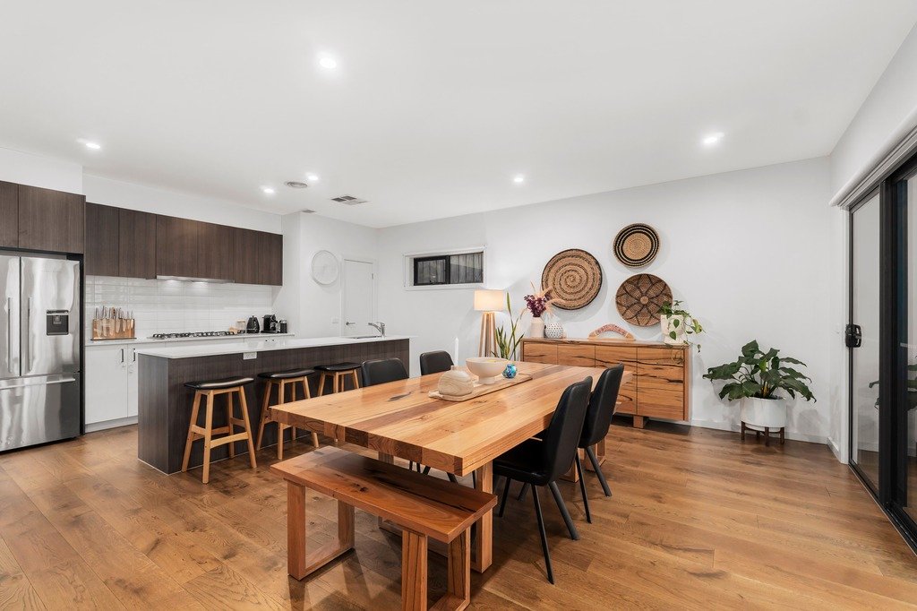 10 Newhaven Lane, Croydon image 2