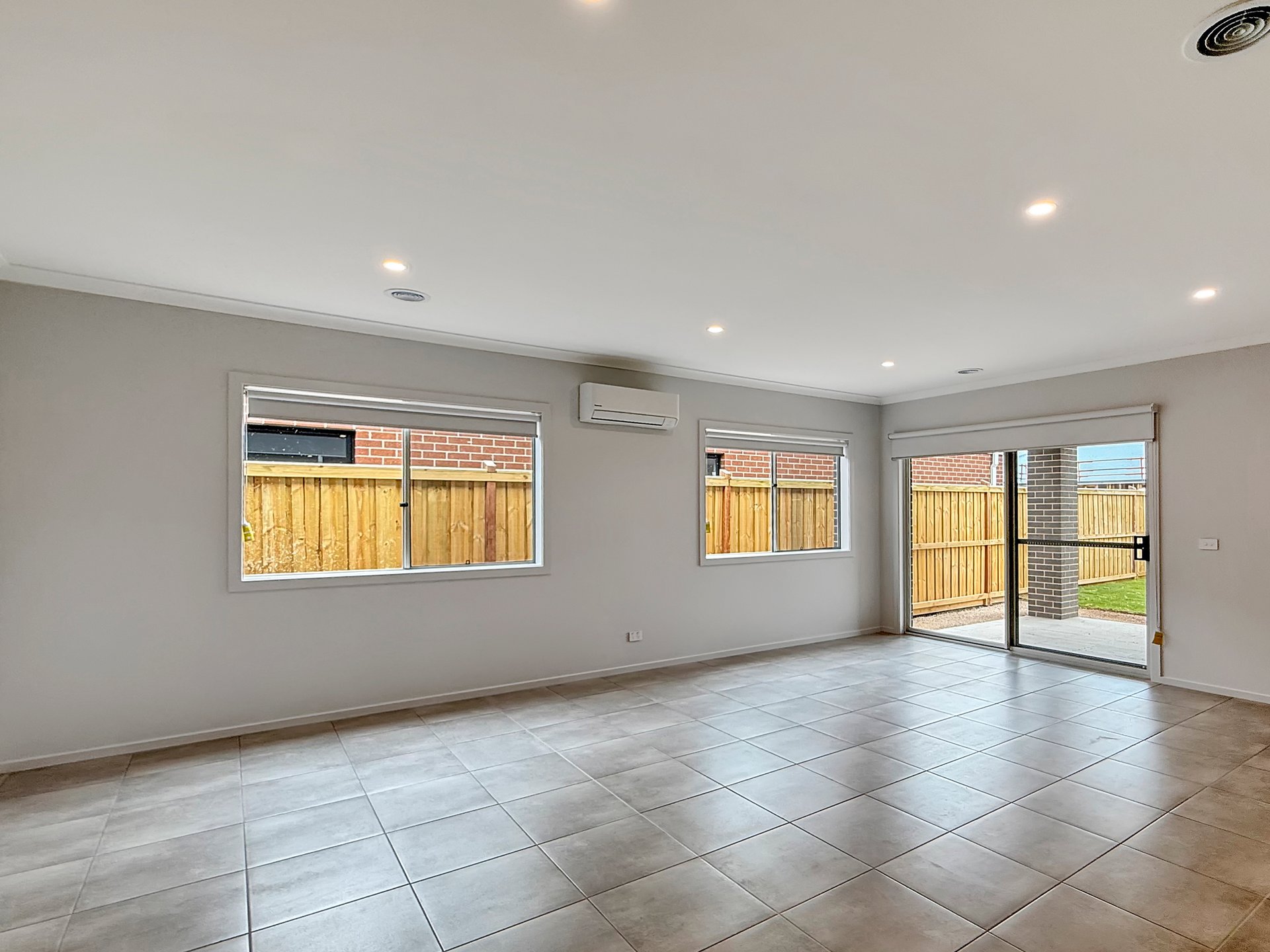 10 Newland Drive, Armstrong Creek image 3