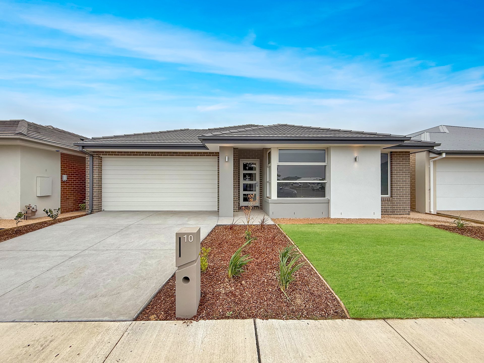 10 Newland Drive, Armstrong Creek image 1