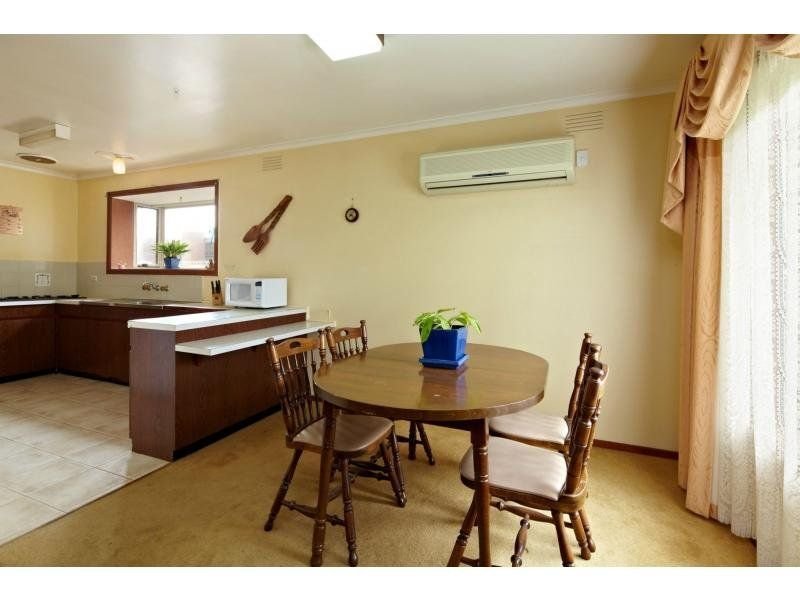 10 Newton Court, Altona image 3