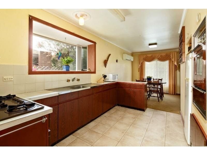 10 Newton Court, Altona image 4