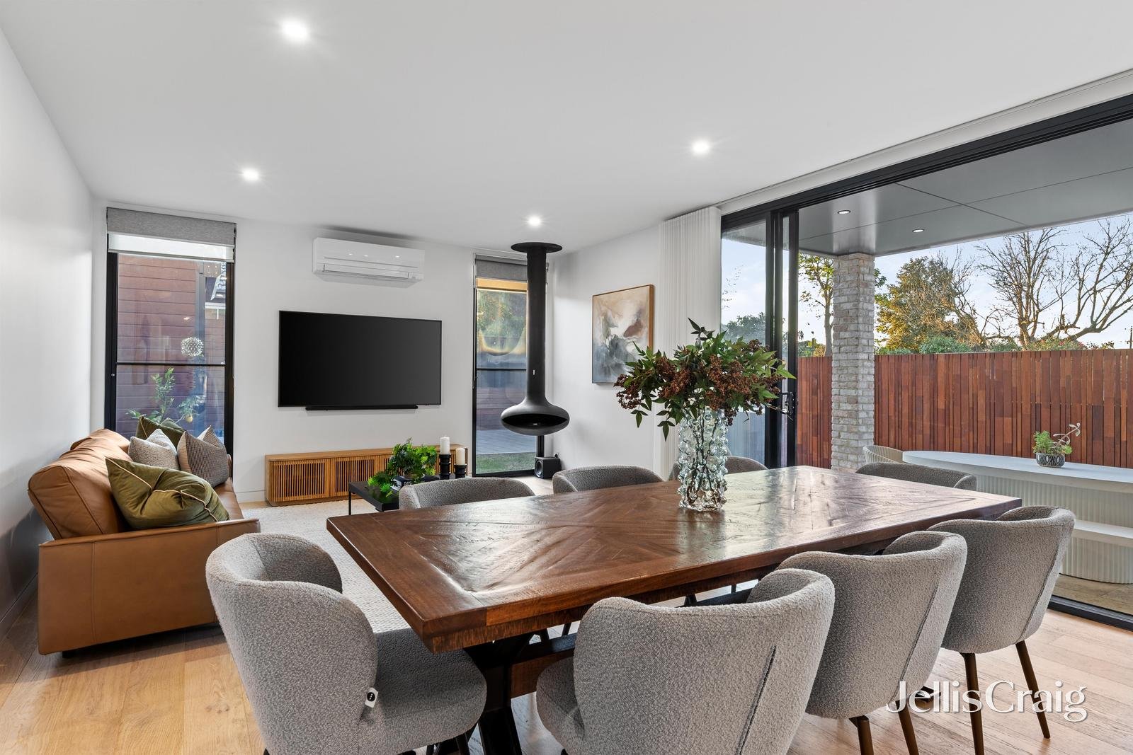 10 Nicholson Street, Nunawading image 4