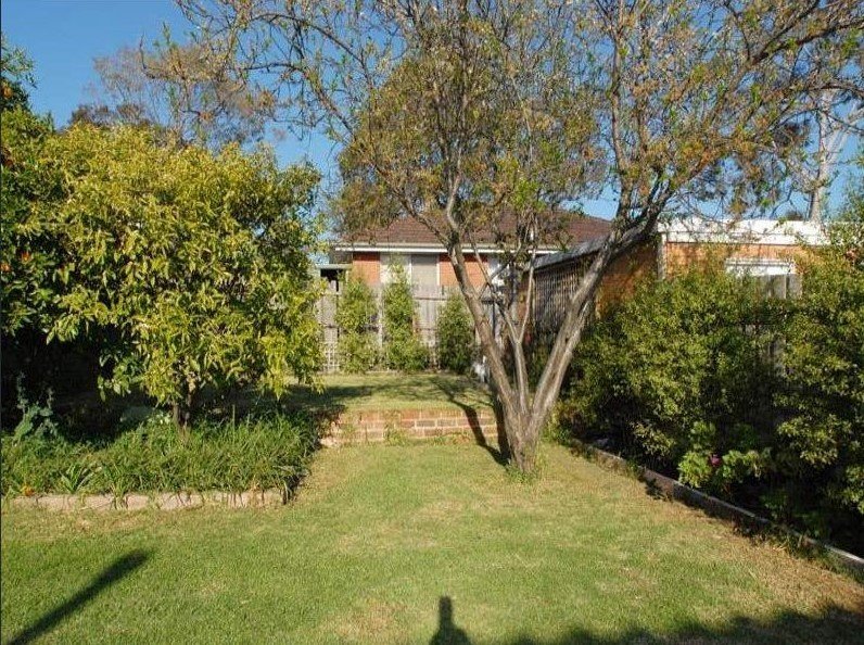 10 Norfolk Street, Glen Waverley image 5