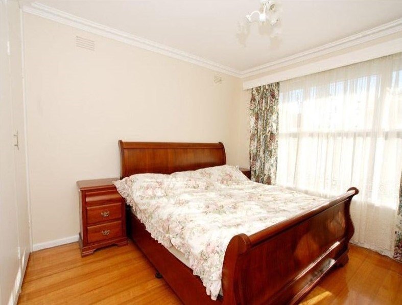 10 Norfolk Street, Glen Waverley image 3