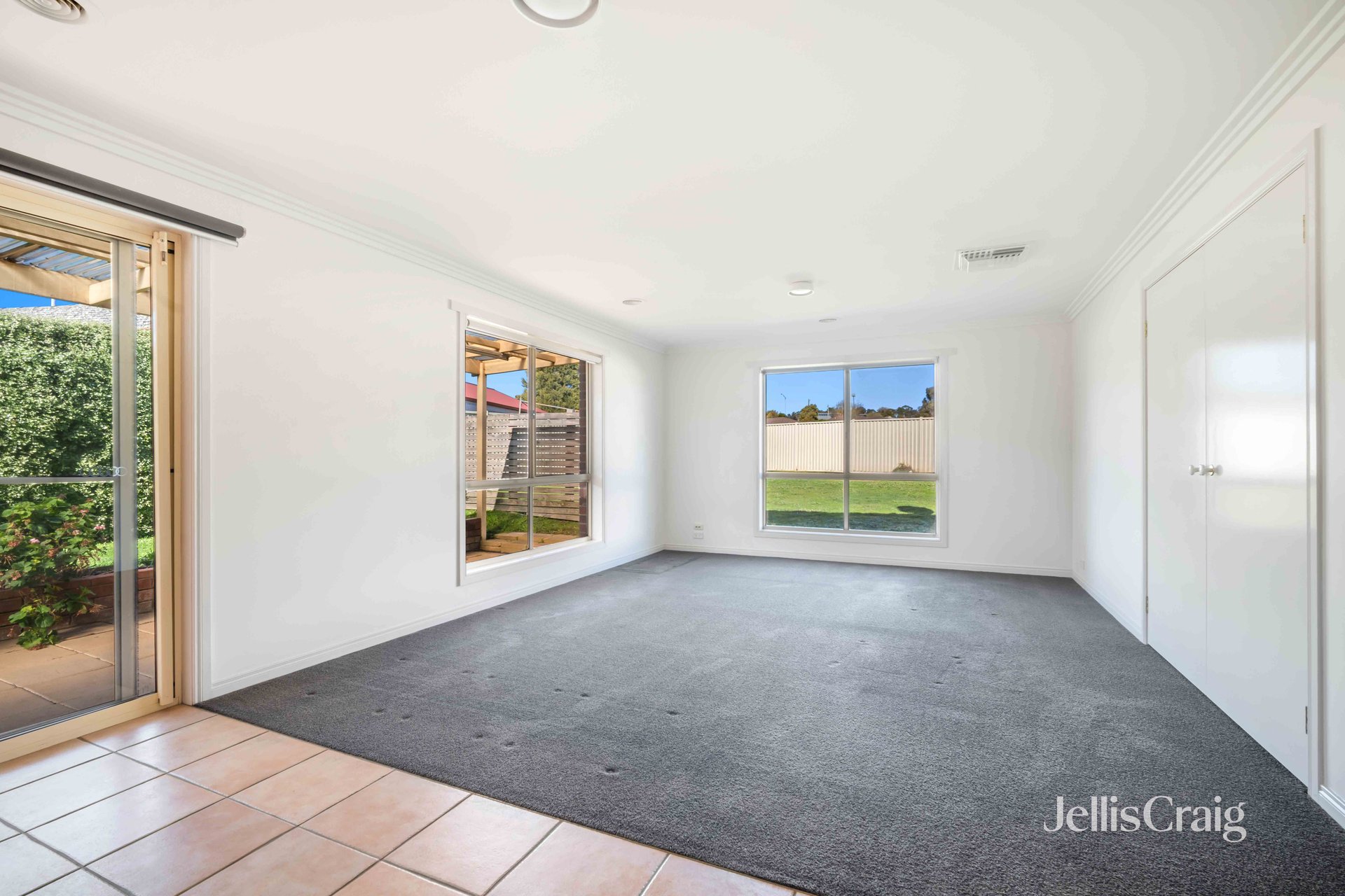 10 Northwood Court, Invermay Park image 5