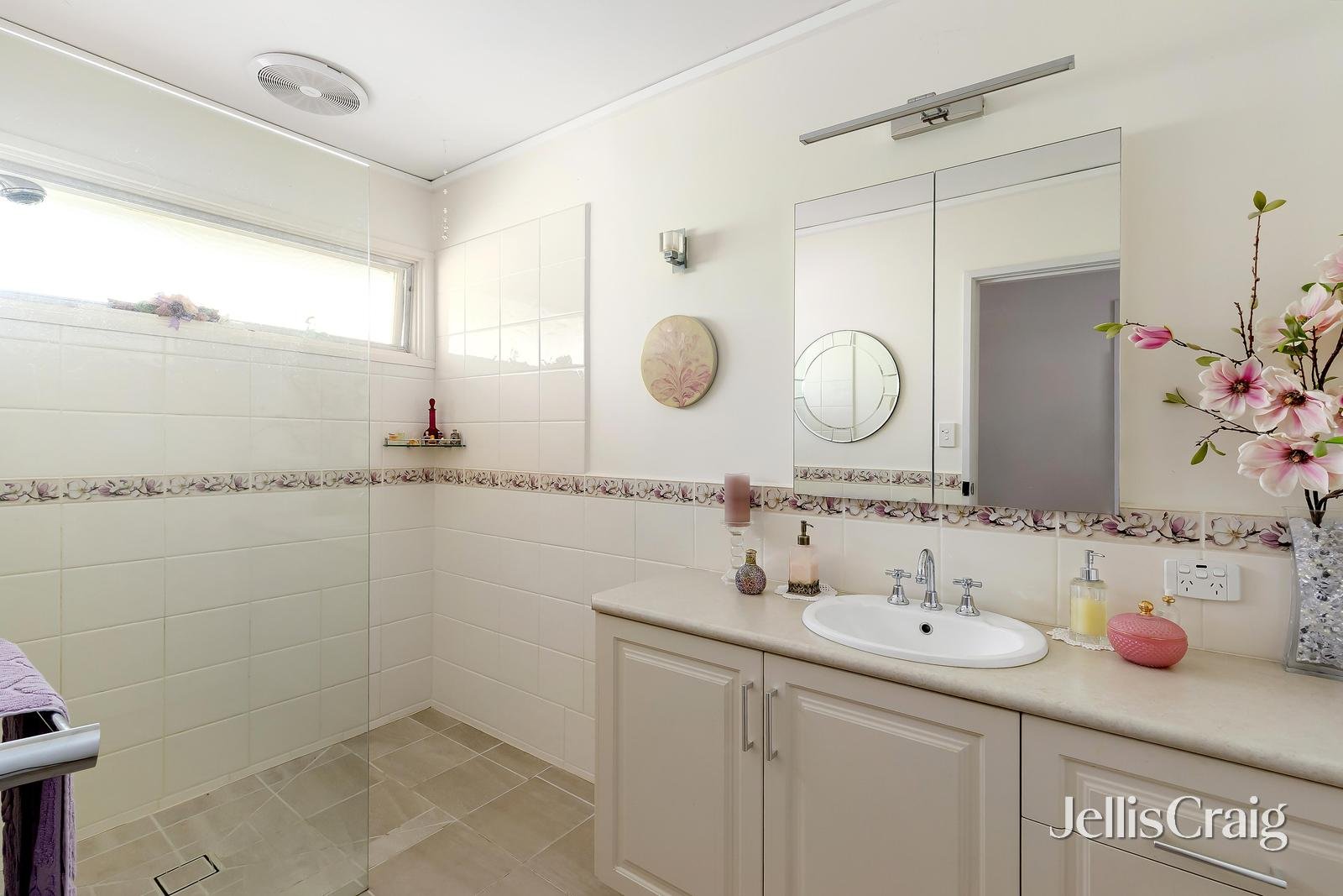 10 Novello Court, Eltham image 11