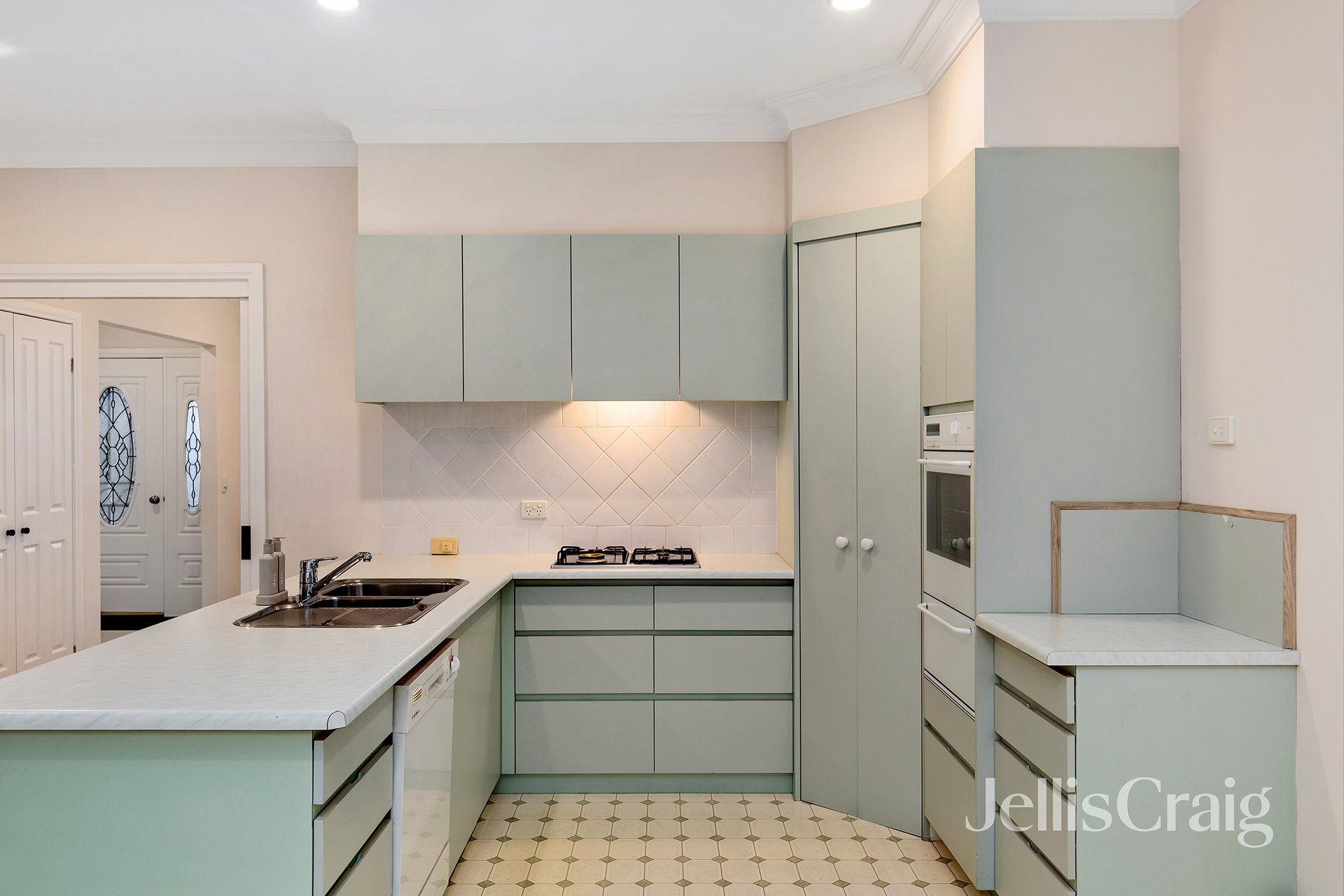 10 Oban Way, Macleod image 2