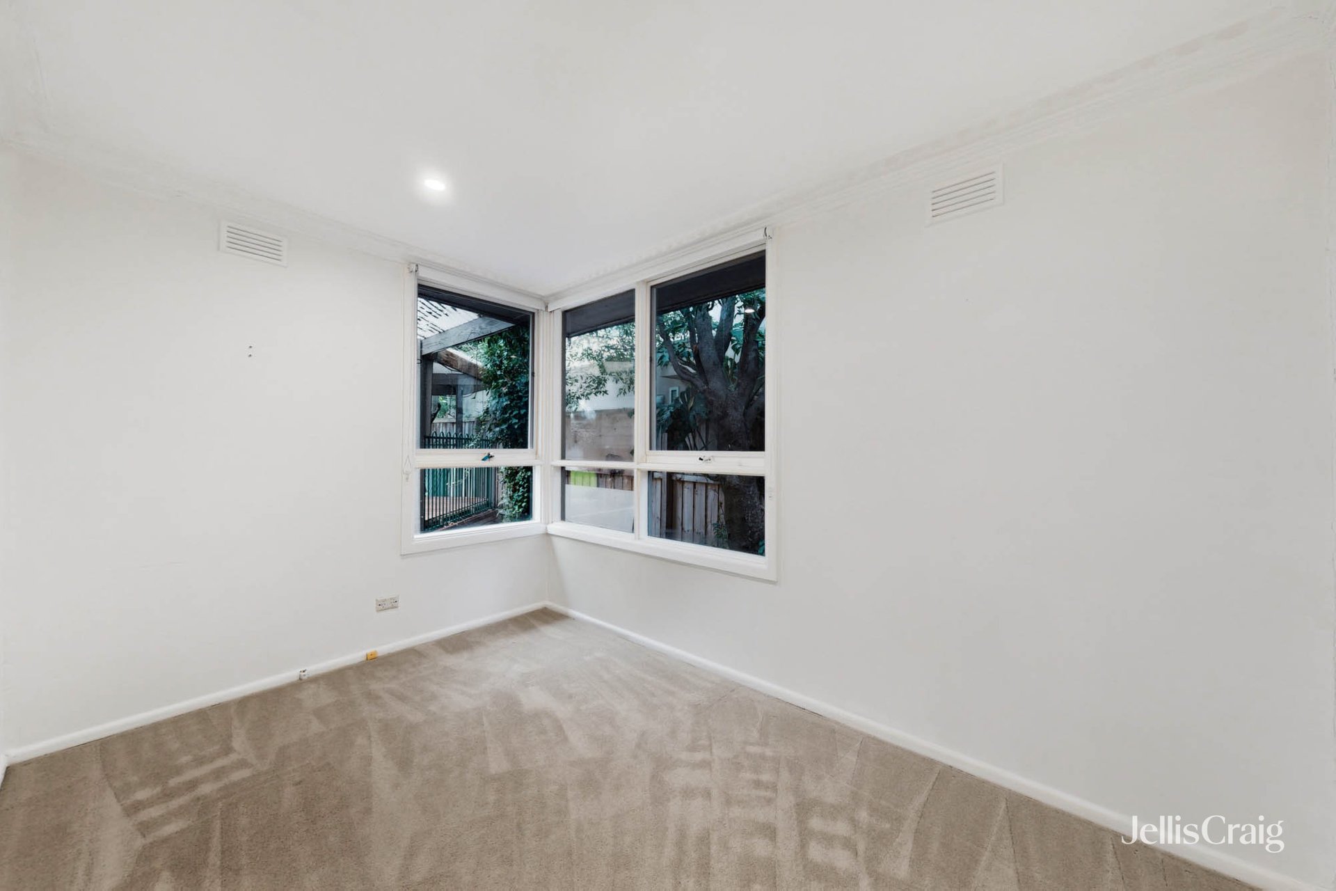 10 Osborne Avenue, Bentleigh image 6