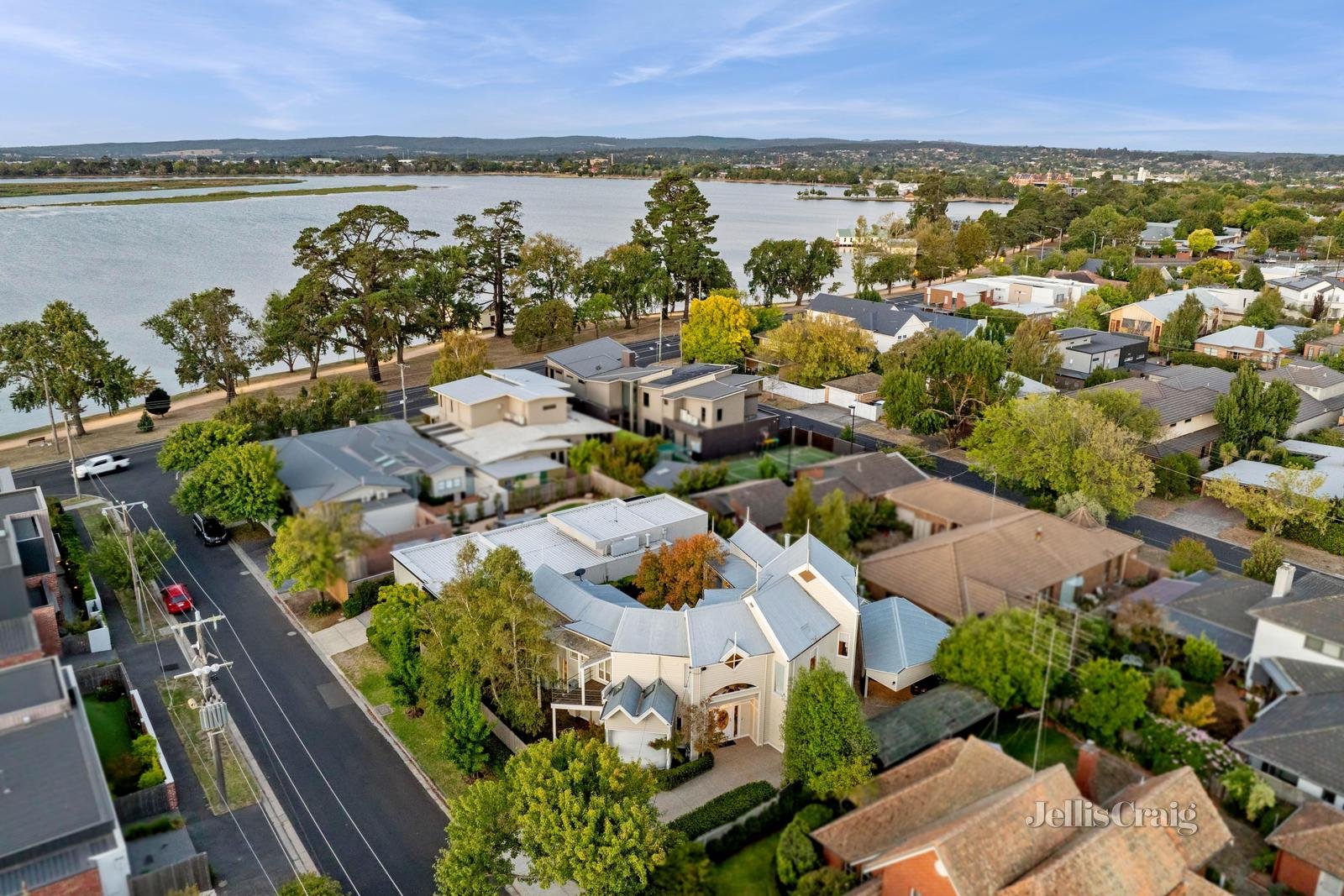 10 Parker Street, Lake Wendouree image 10