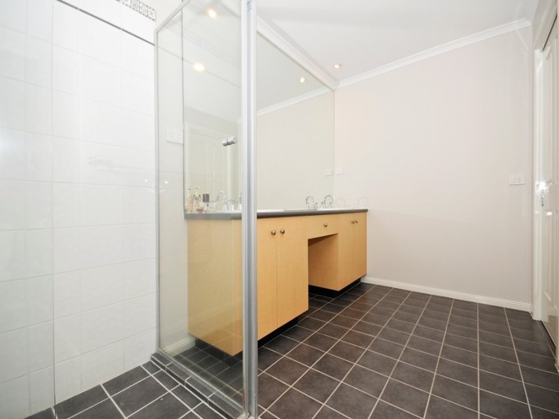 10 PAULA Way, Chirnside&nbsp;Park image 8