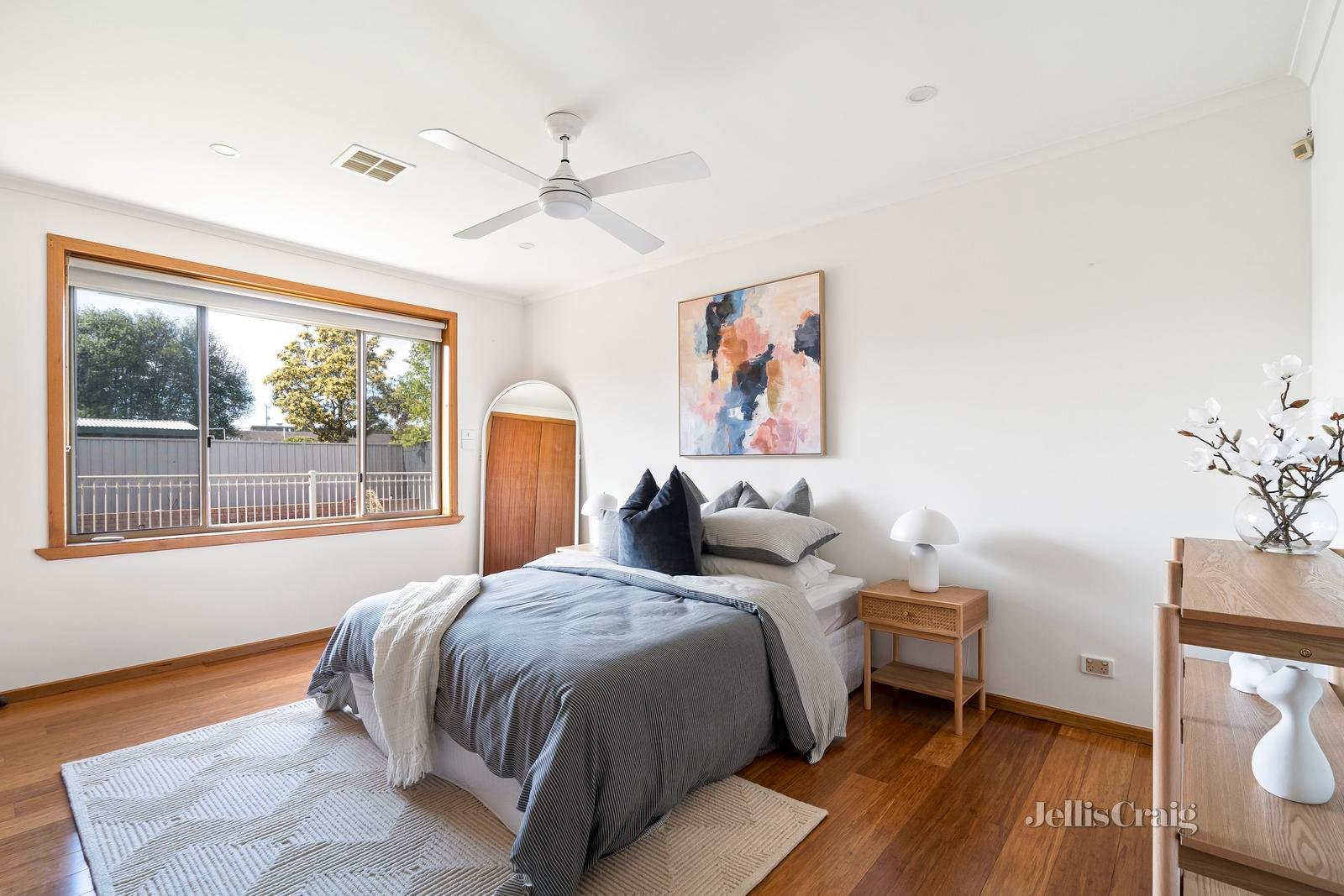 10 Pearce Court, Altona Meadows image 8