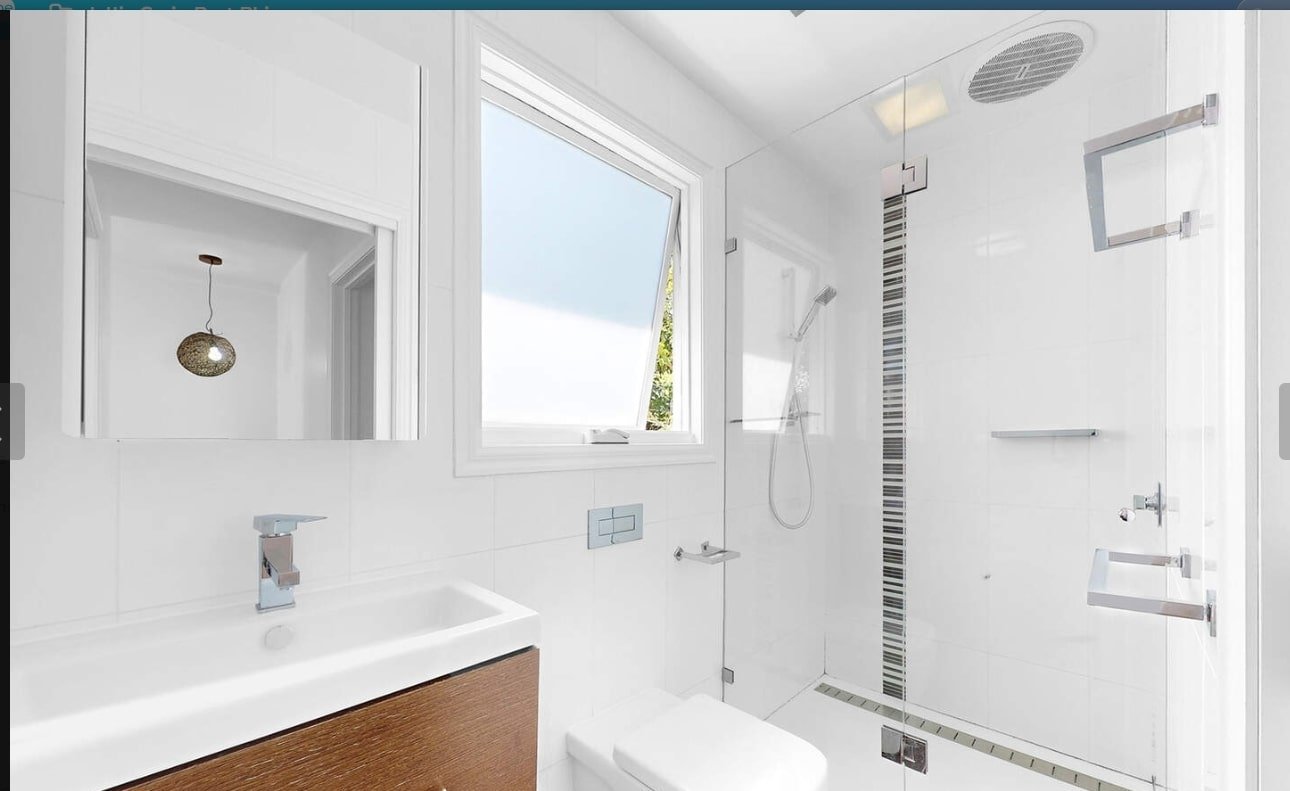 10 Phyllis Street, Elwood image 9