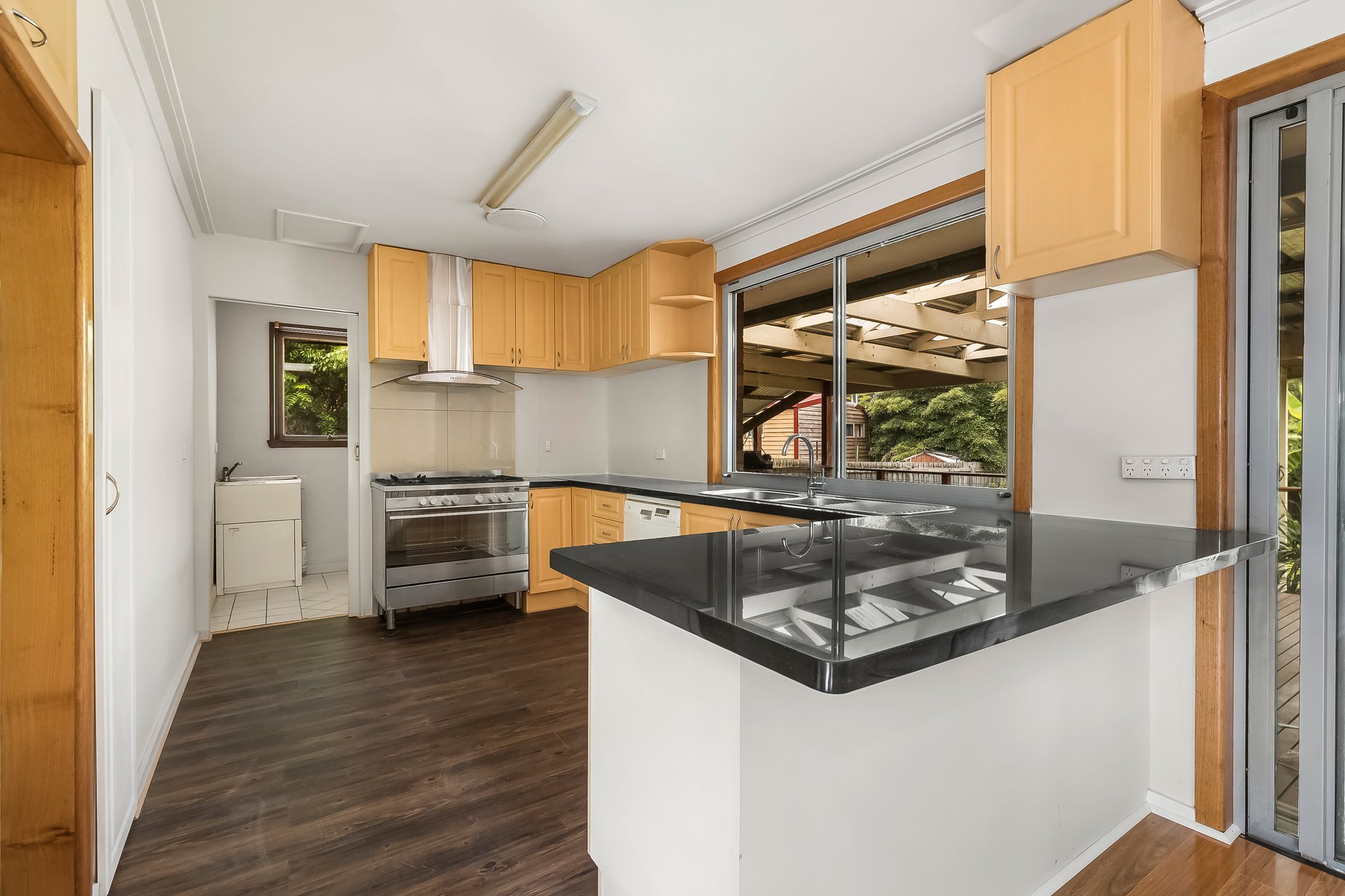Property Gallery Thumbnail 2