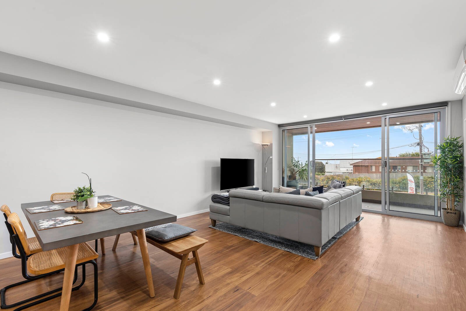 Property Gallery Thumbnail 5