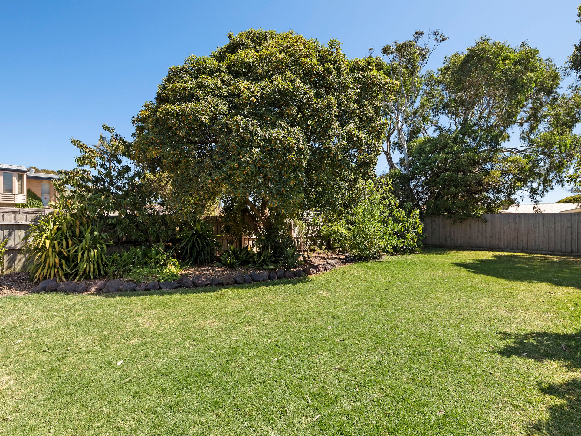 Property Gallery Thumbnail 9
