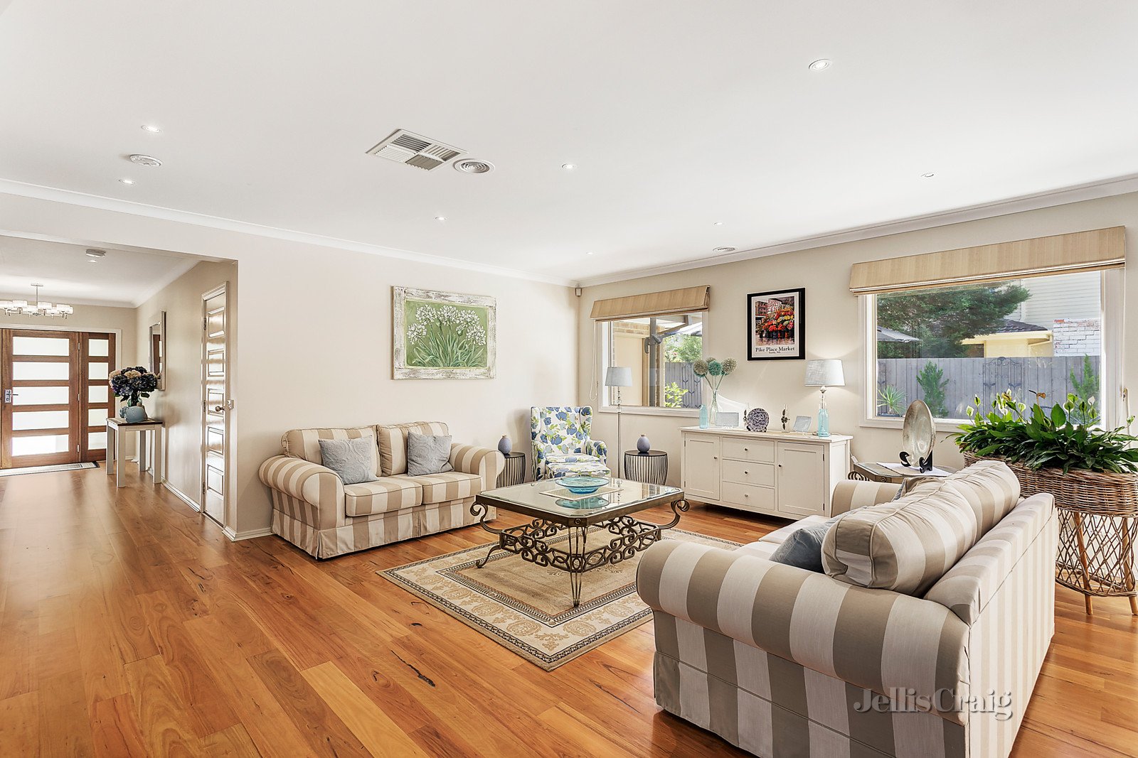 10 Purse Street, Mount Waverley image 2