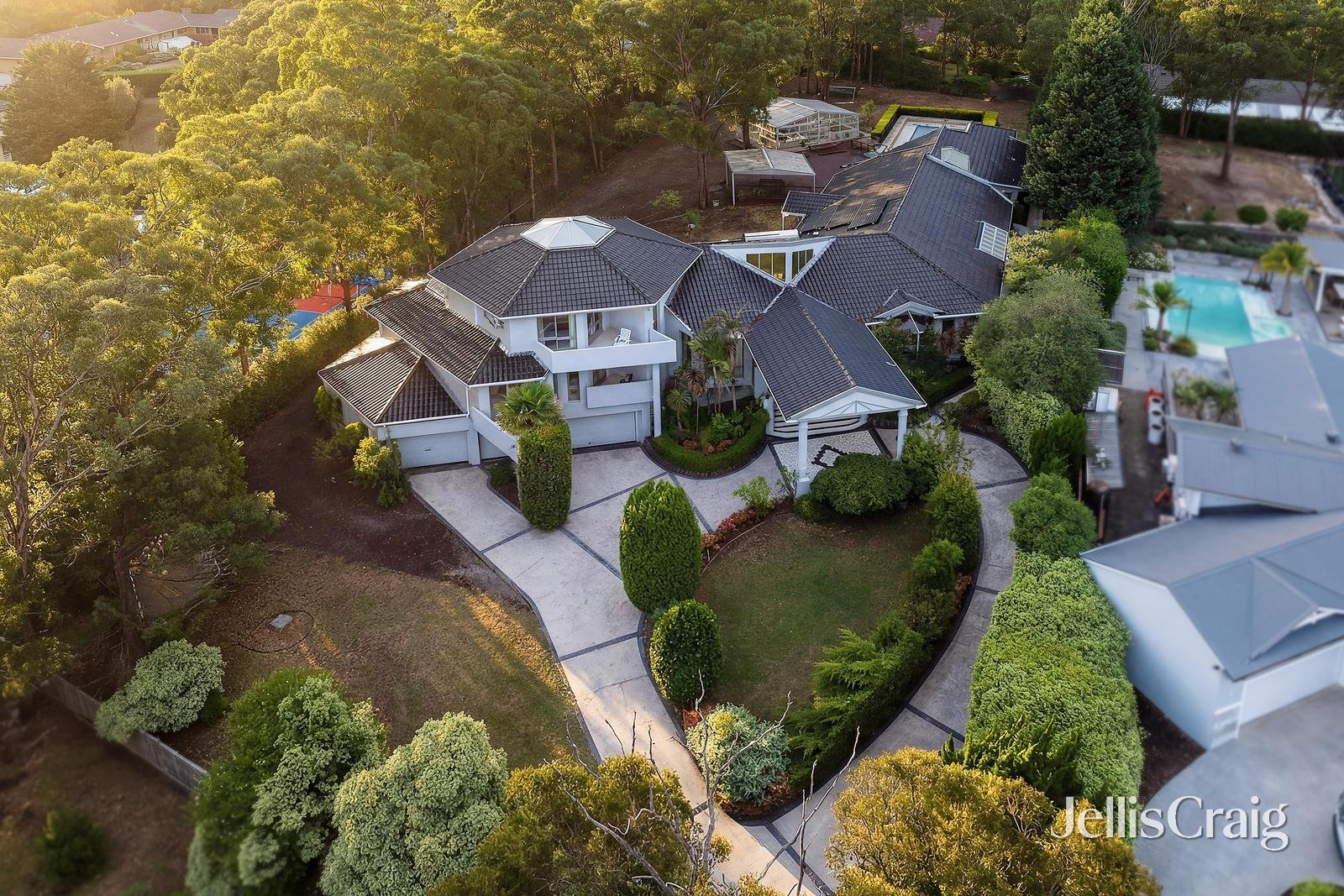 10 Pygmalion Rise, Warrandyte image 2