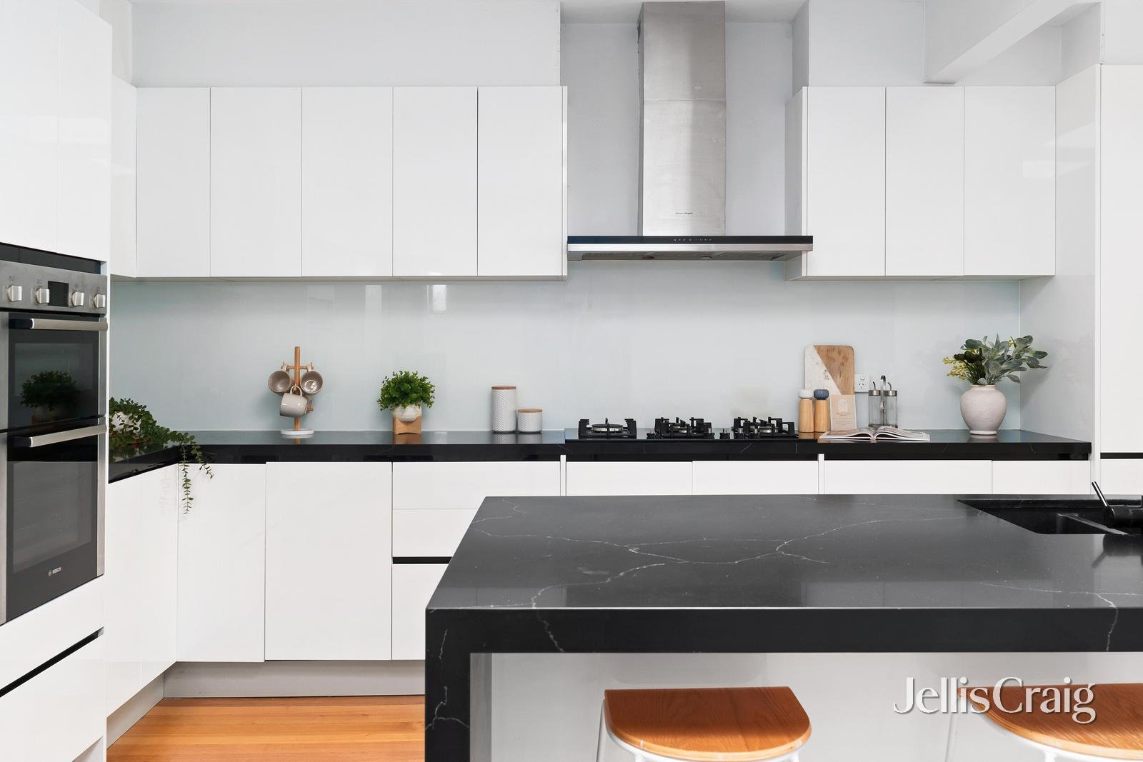 10 Rand Street, Greensborough image 6