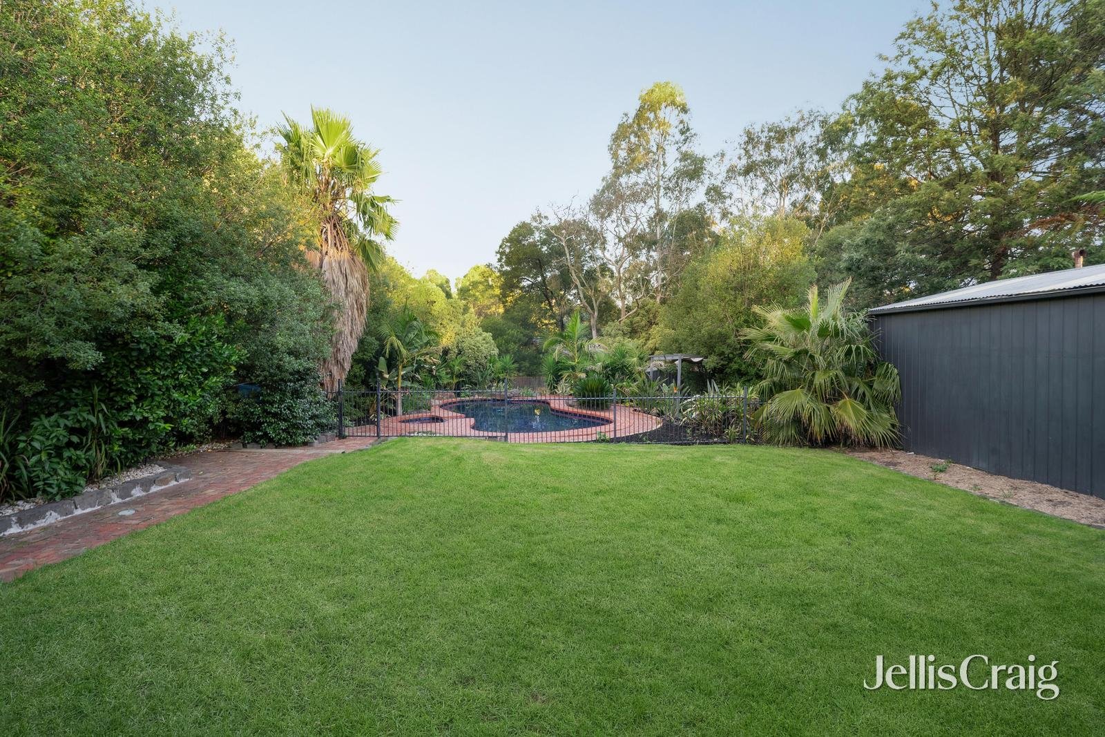 10 Rand Street, Greensborough image 13