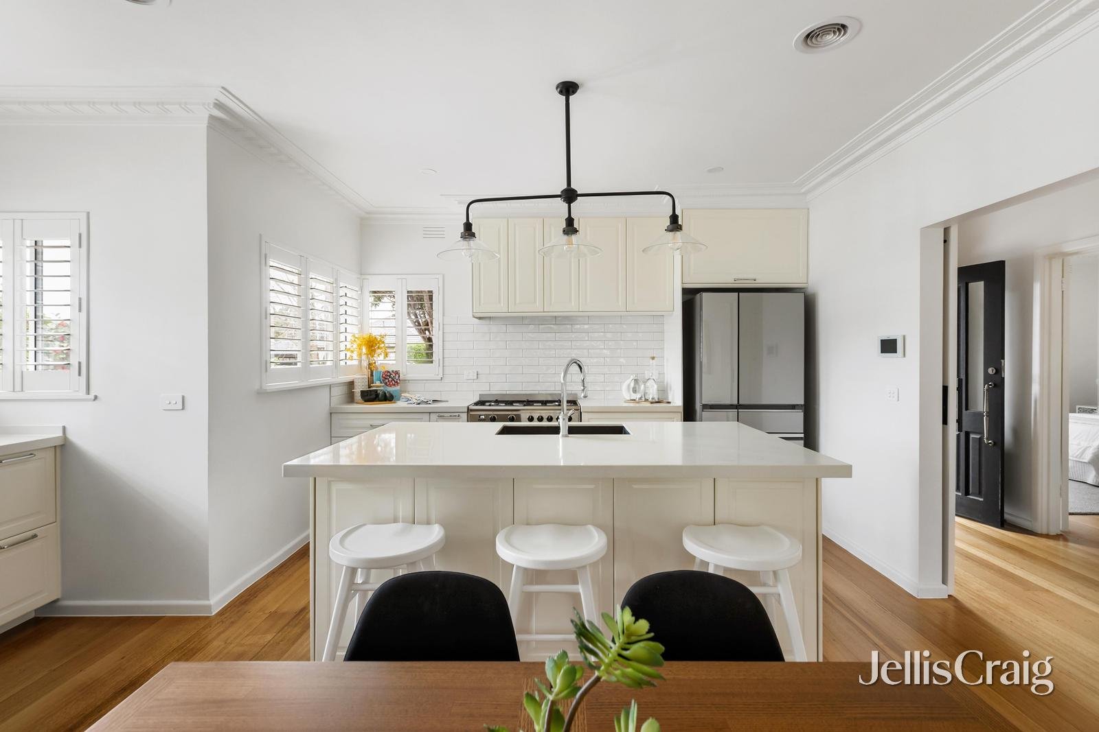 10 Rayern Court, Bentleigh&nbsp;East image 6