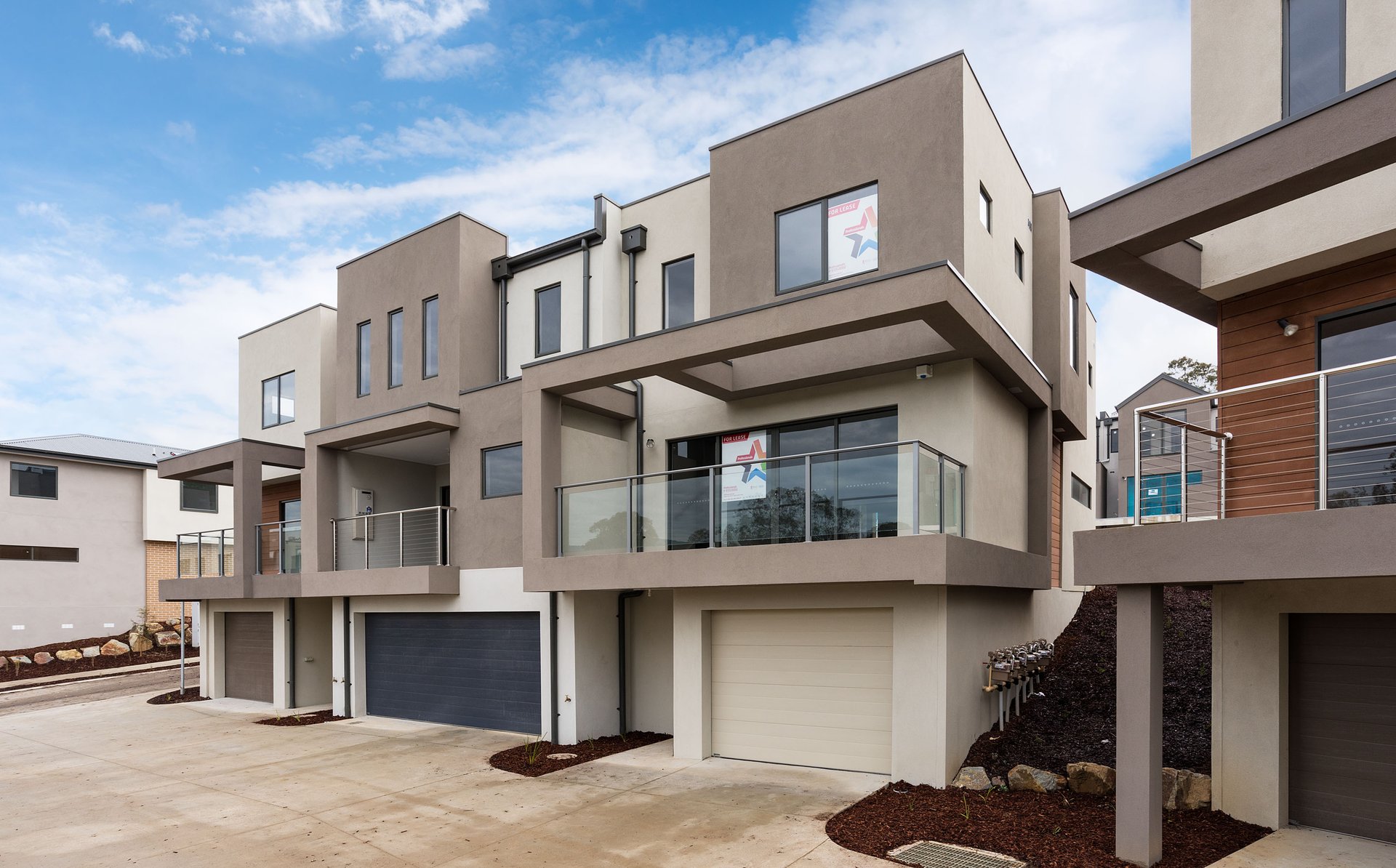 10 Recess Concourse, Mooroolbark image 1