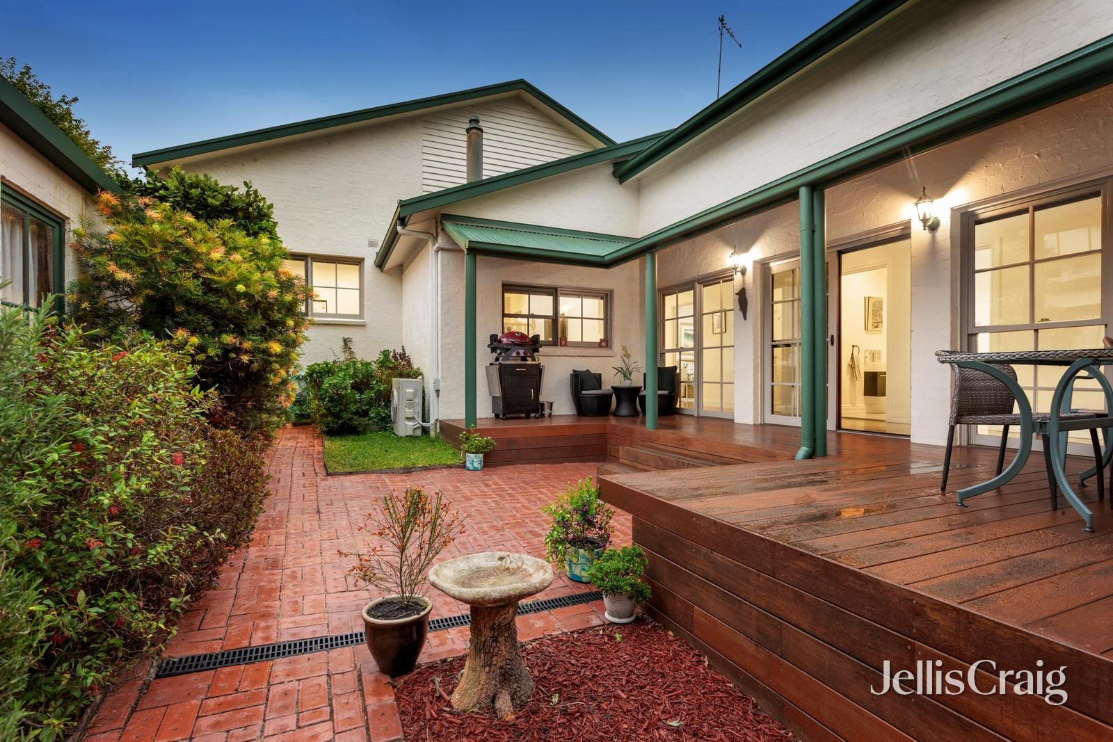 10 Regent Street, Mount Waverley image 15