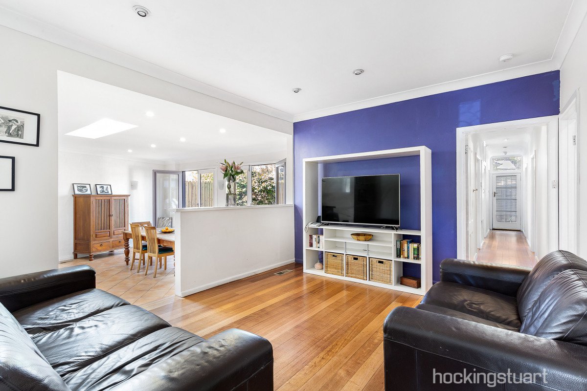 10 Richardson Street, Box Hill South image 2