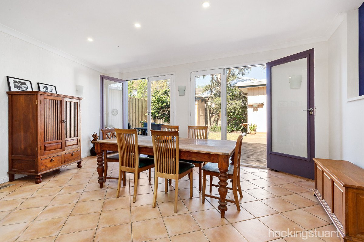 10 Richardson Street, Box Hill South image 3