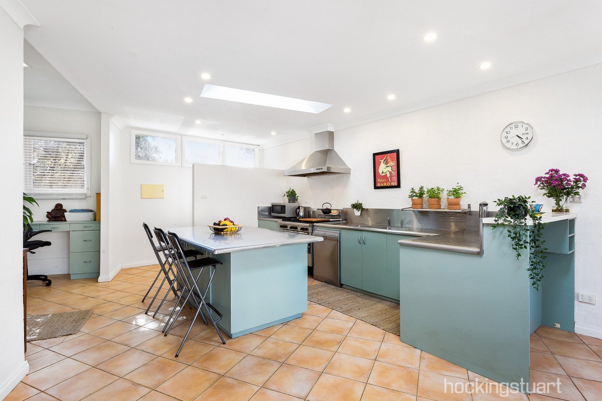 10 Richardson Street, Box Hill South image 4