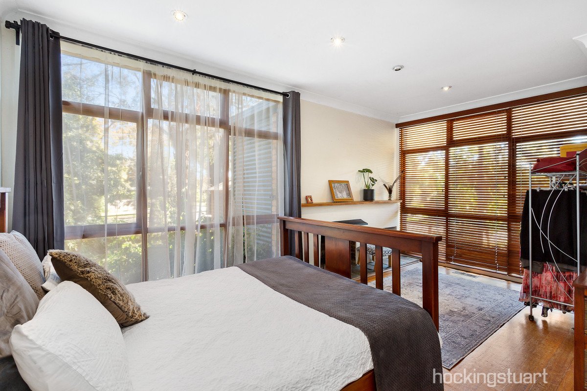 10 Richardson Street, Box Hill South image 5