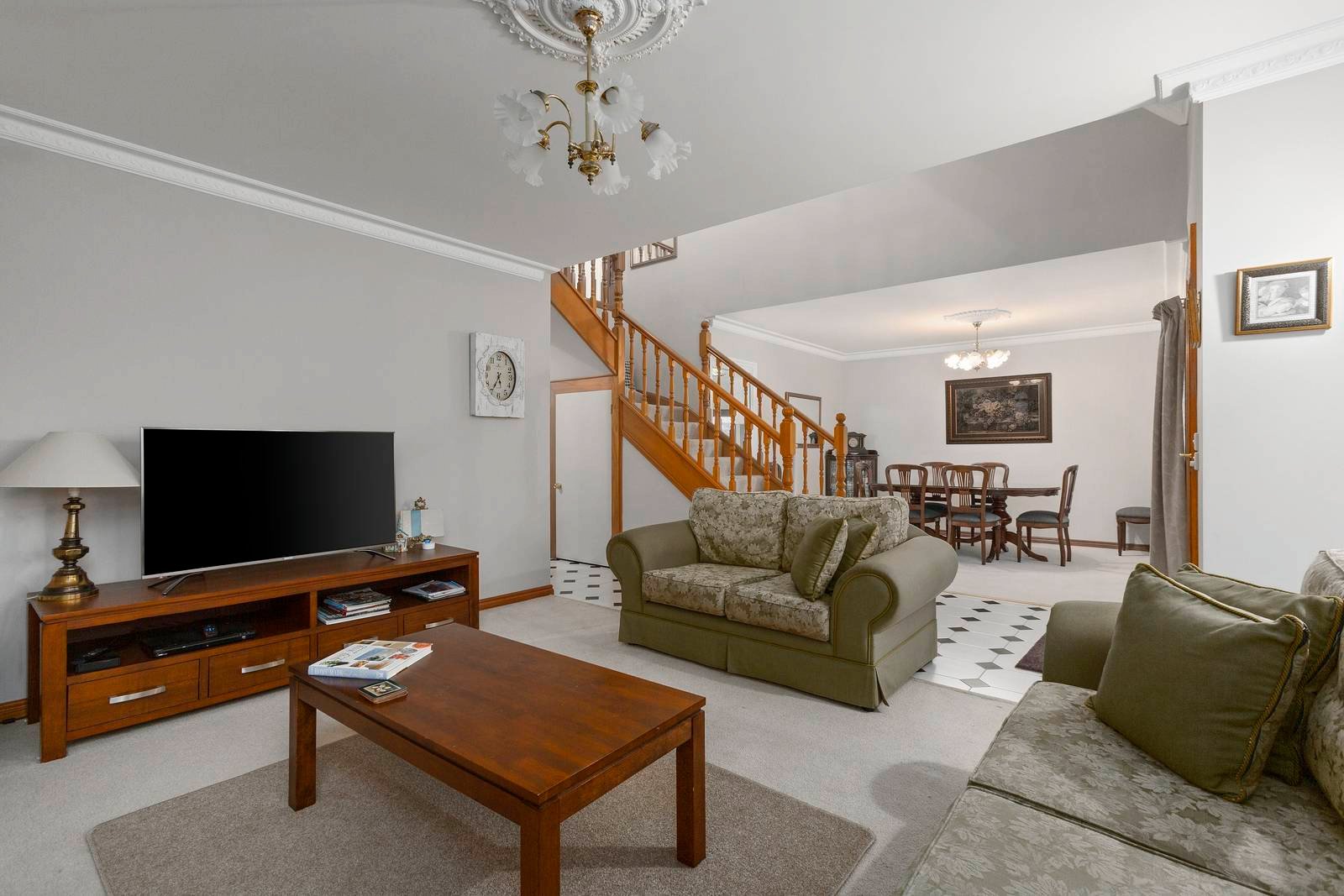 Property Gallery Thumbnail 6