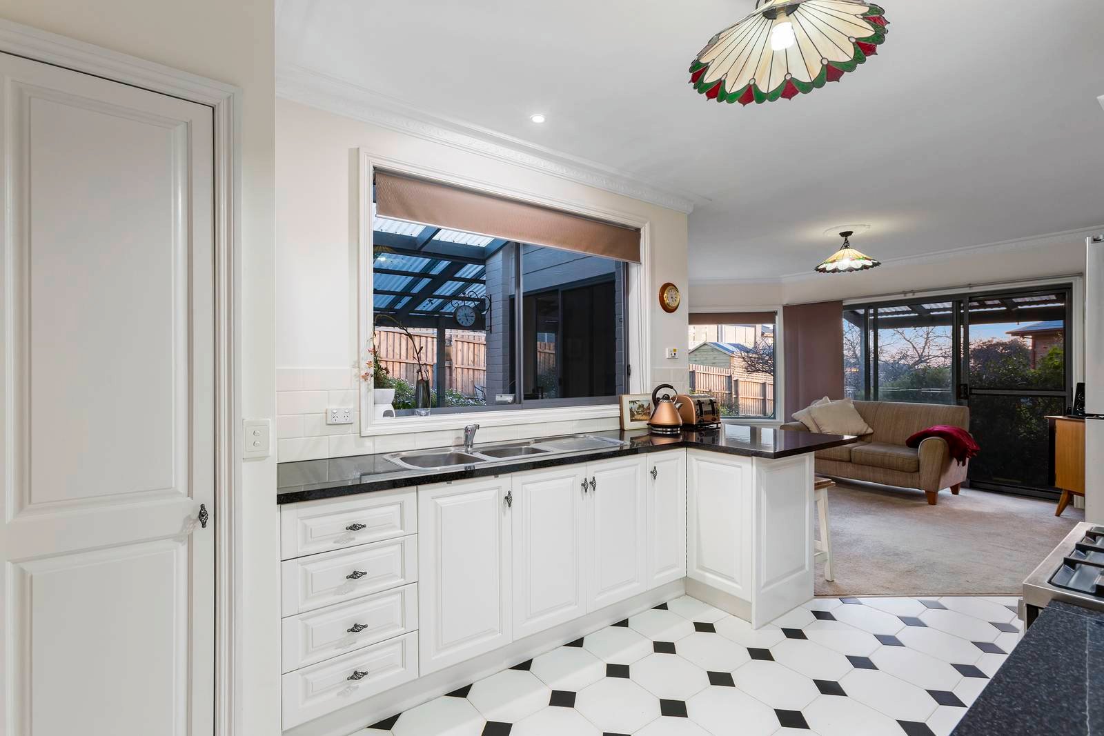 Property Gallery Thumbnail 8