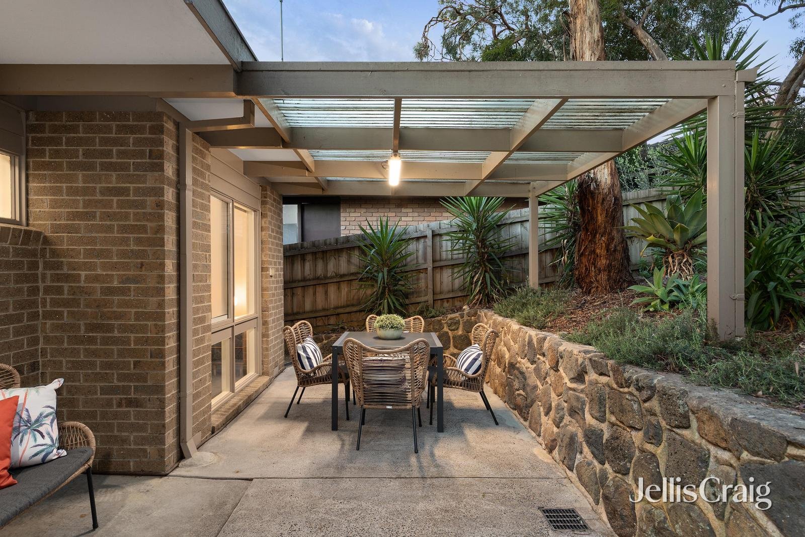 10 Riverview Road, Montmorency image 12