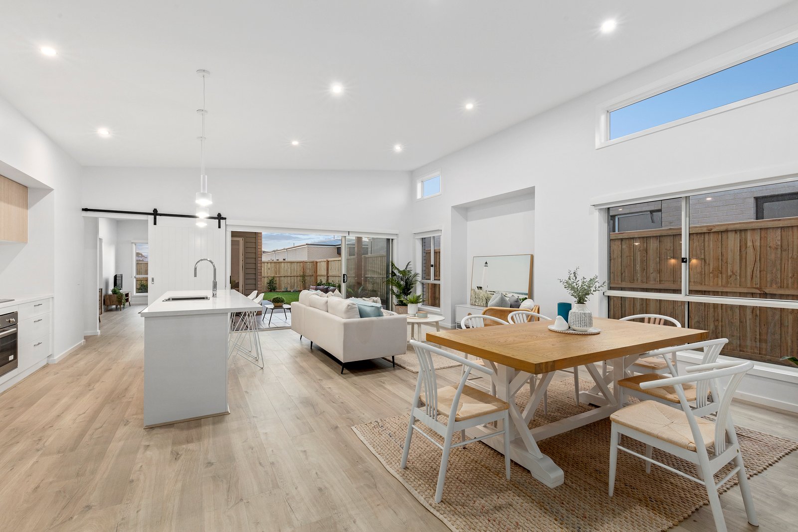 Property Gallery Thumbnail 3