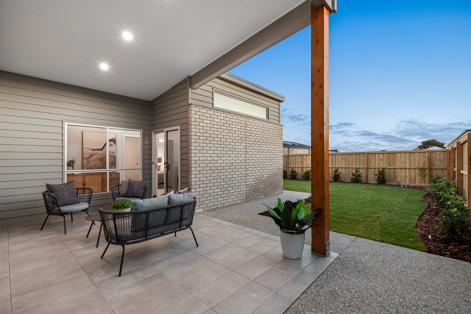 Property Gallery Thumbnail 6