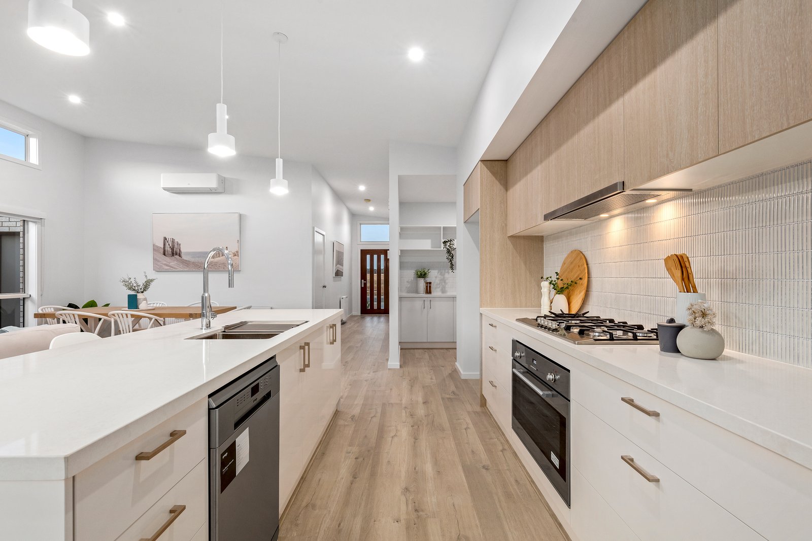 Property Gallery Thumbnail 9