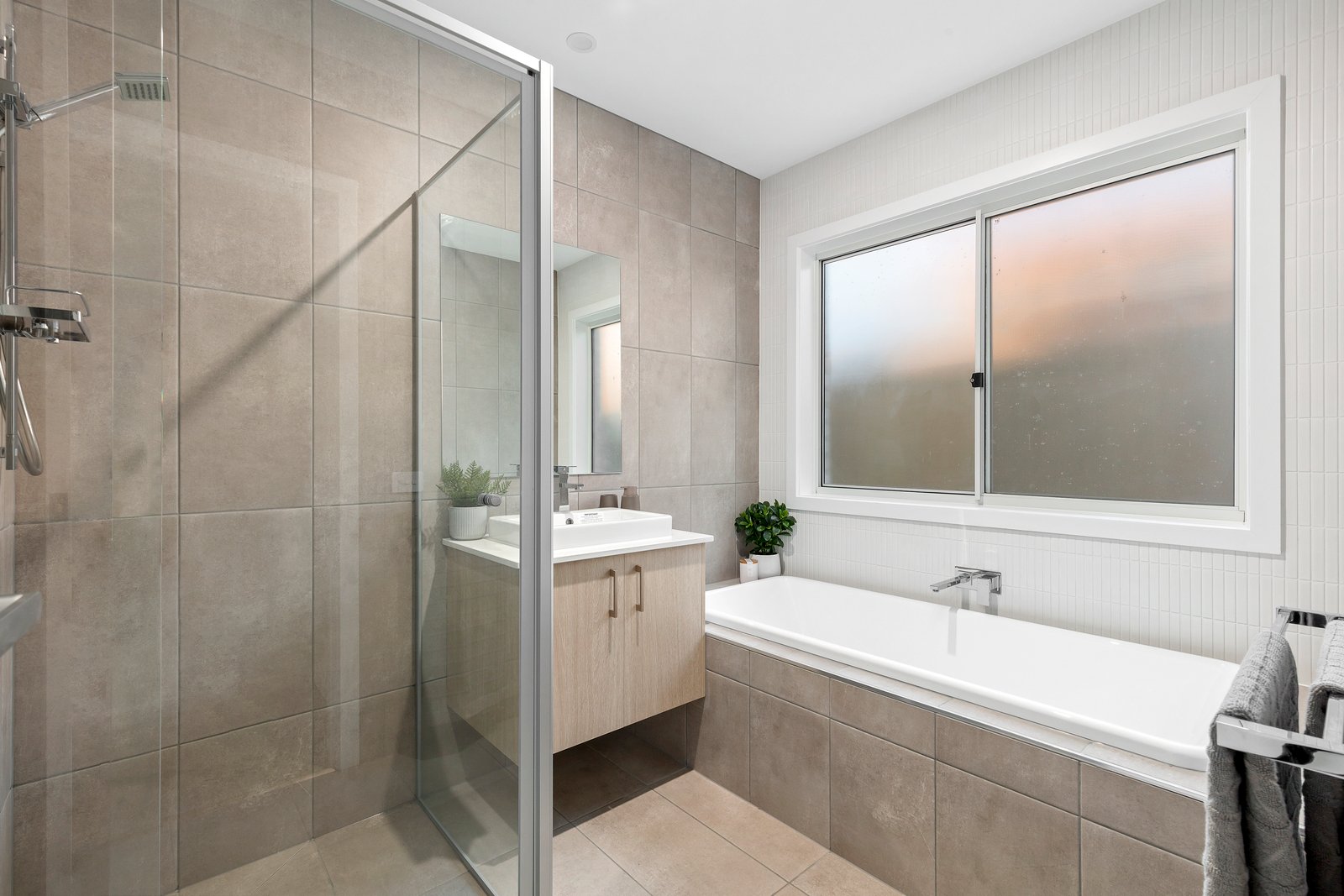 Property Gallery Thumbnail 11