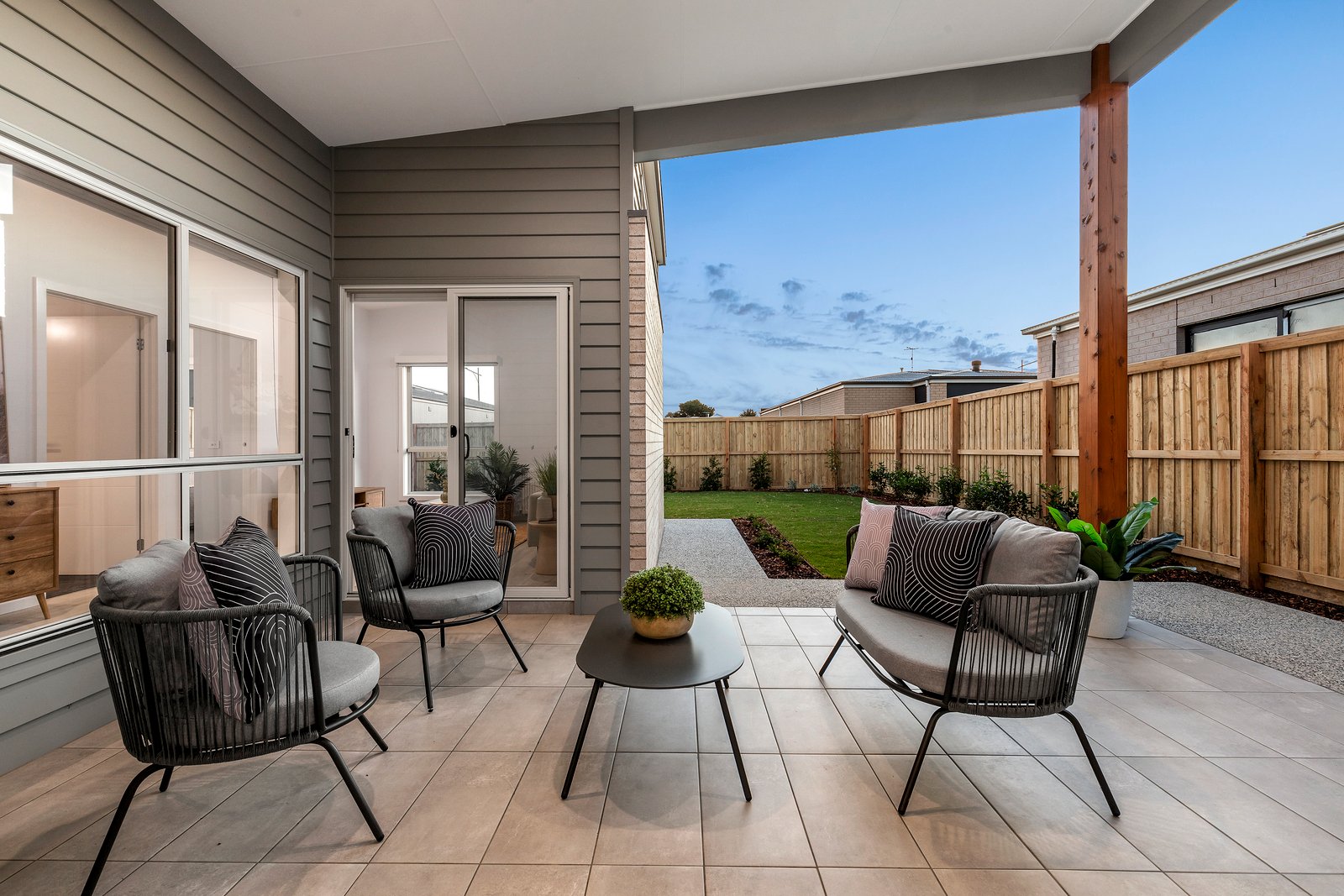 Property Gallery Thumbnail 14