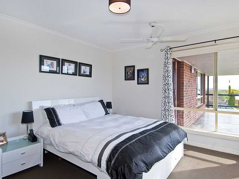 10 Roseworth Close, Leopold image 5