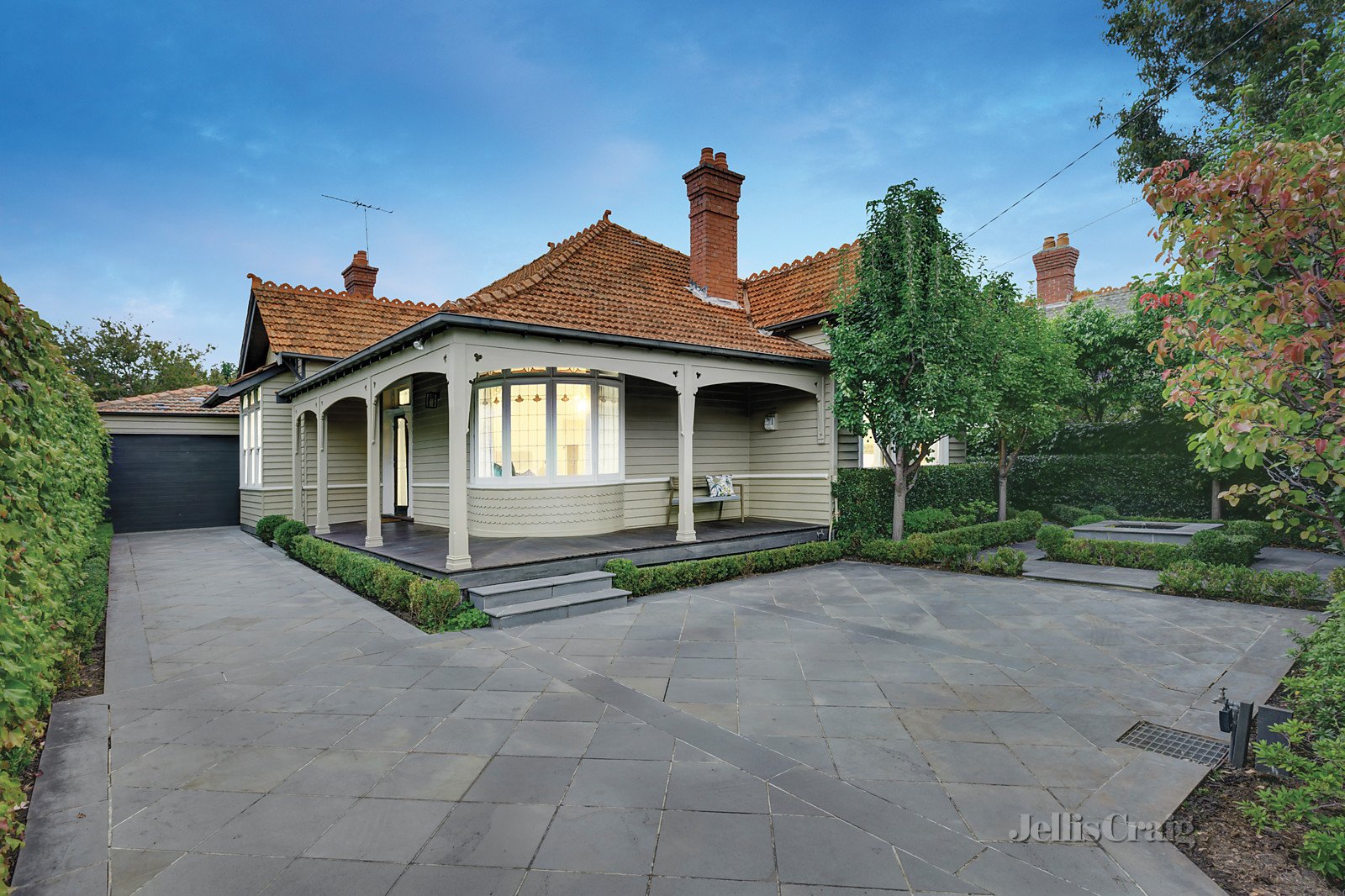 10 Royston Avenue, Malvern East image 1