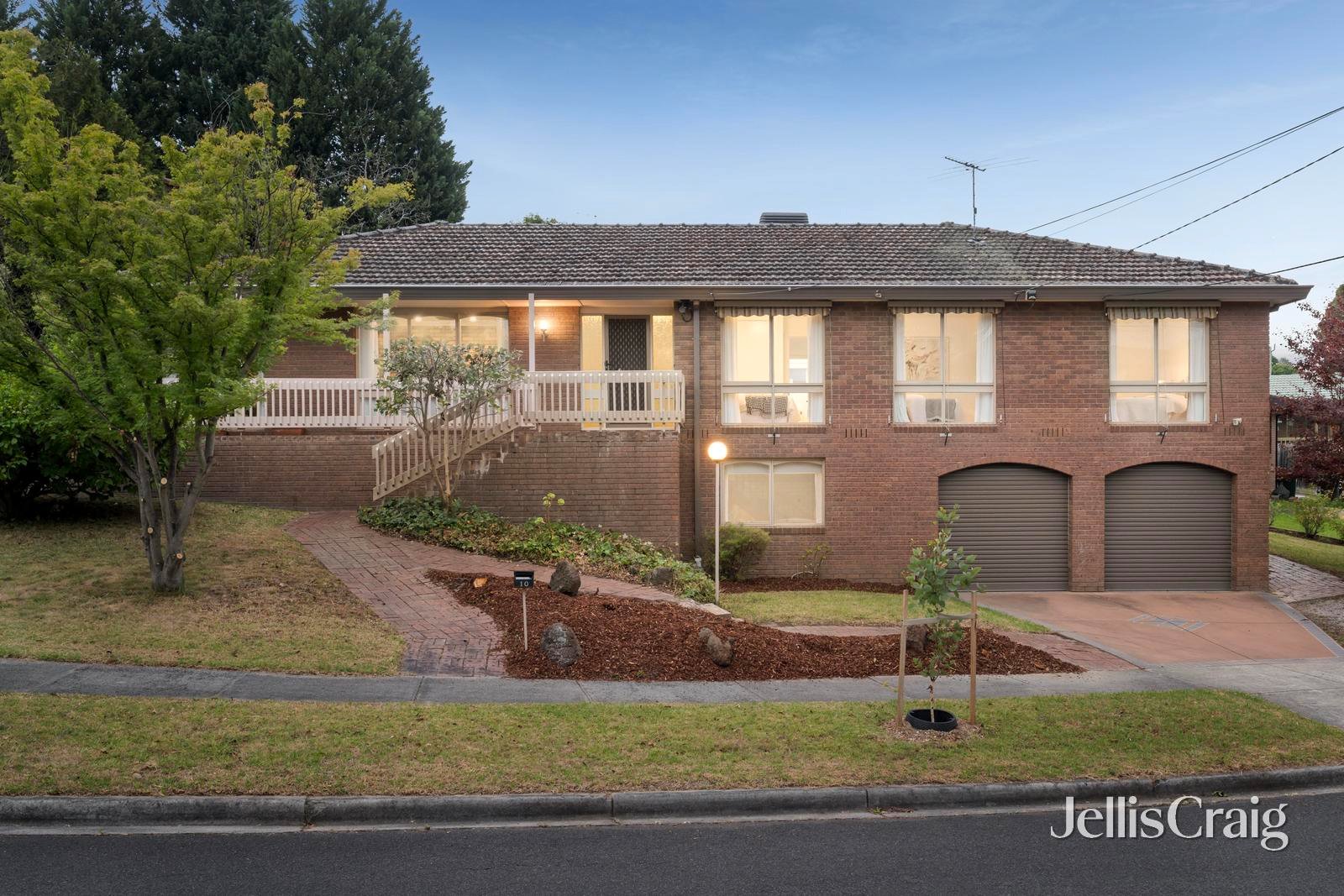 10 Sabason Court, Doncaster&nbsp;East image 1