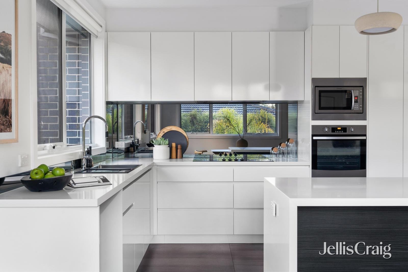 10 Sackville Street, Montmorency image 4